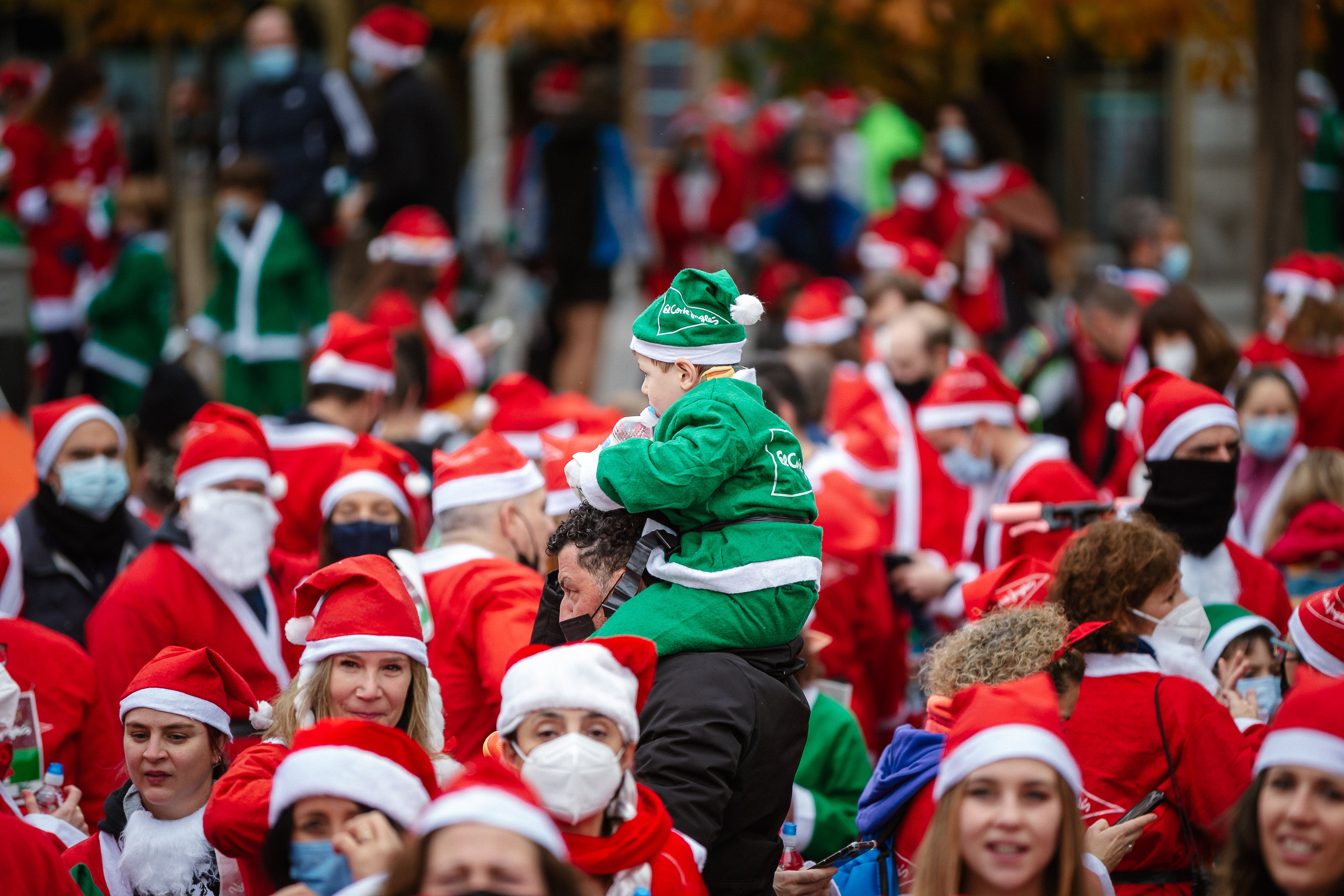 Las mejores fotos de la Carrera de Papá Noel El Corte Inglés