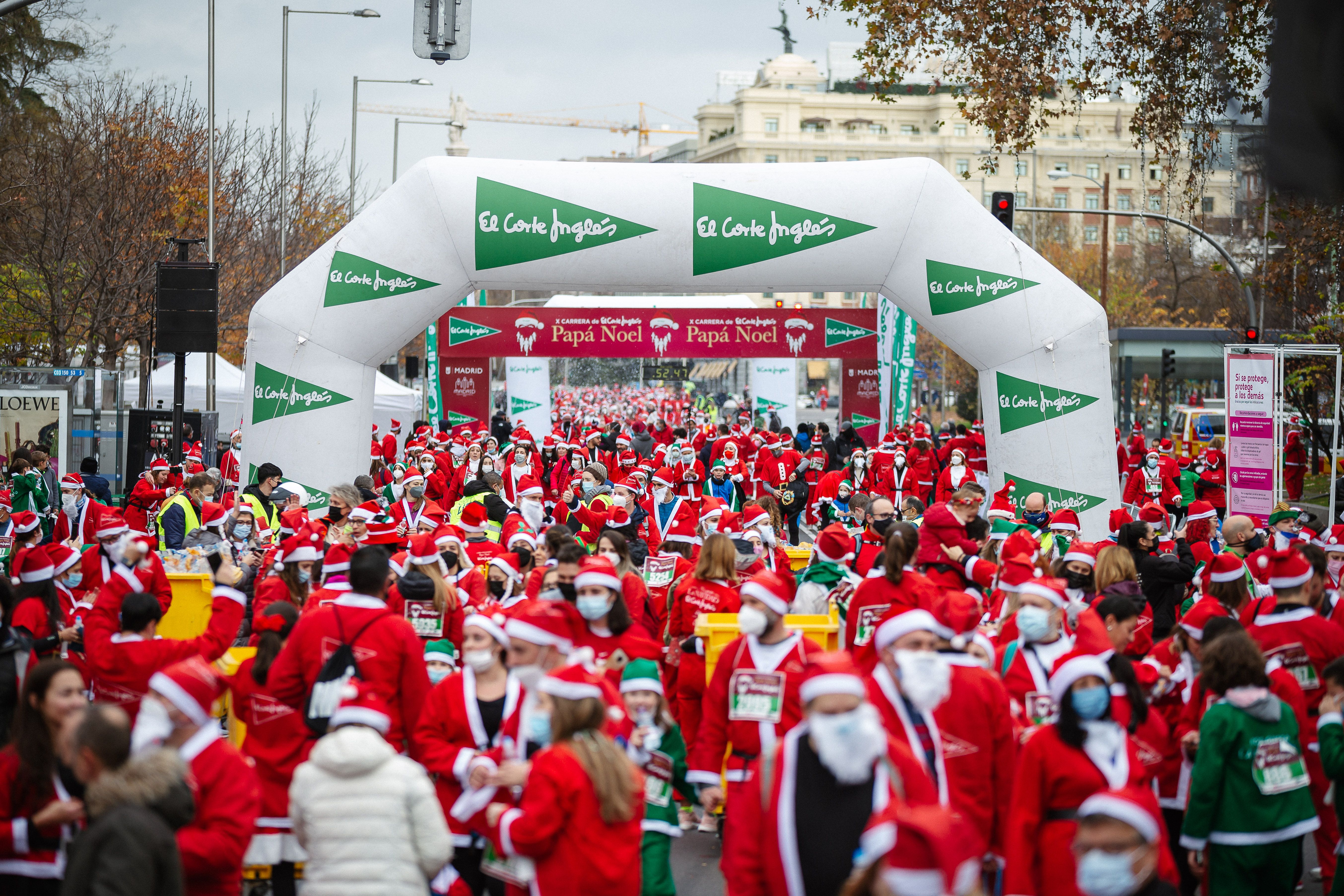 Las mejores fotos de la Carrera de Papá Noel El Corte Inglés