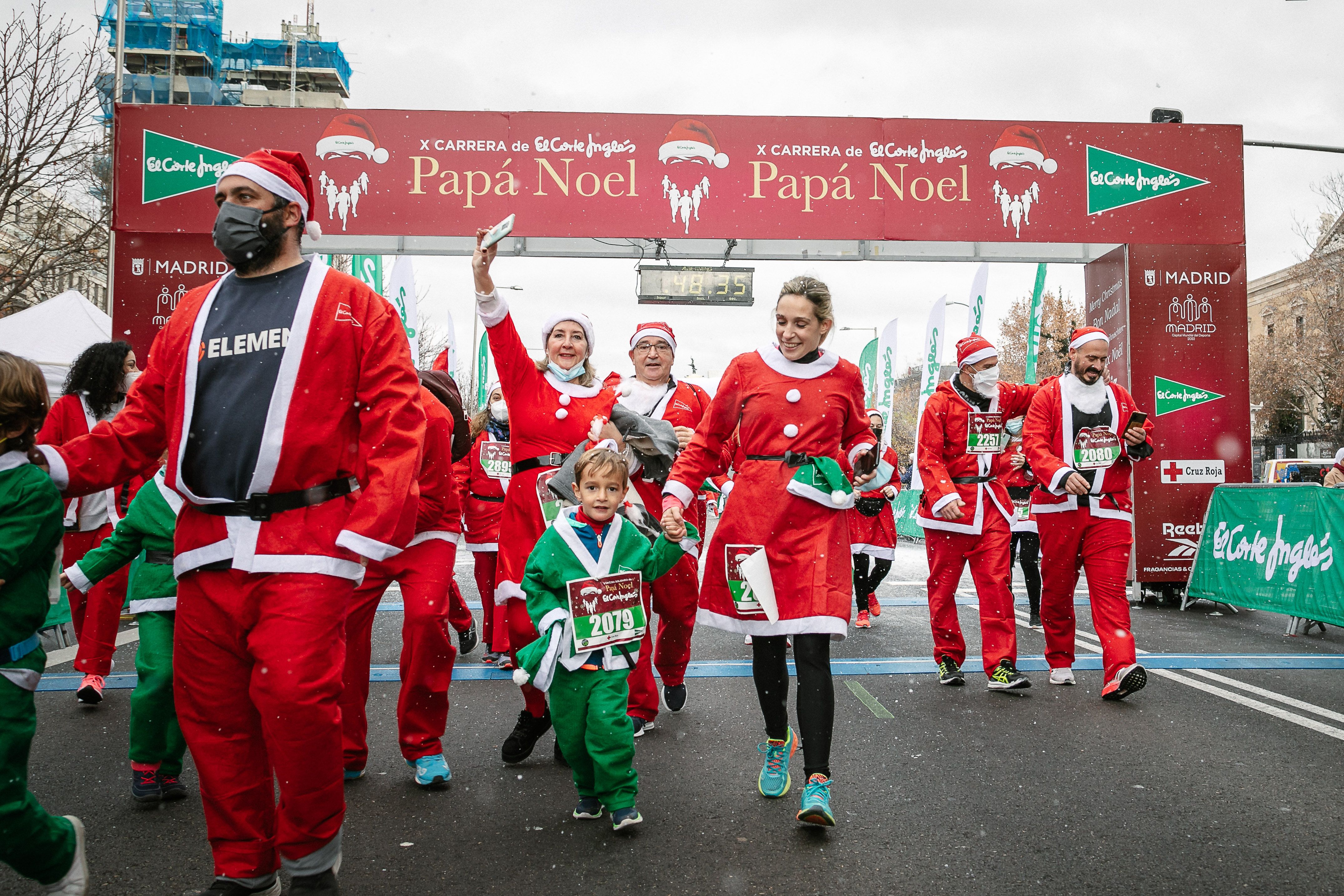 Las mejores fotos de la Carrera de Papá Noel El Corte Inglés