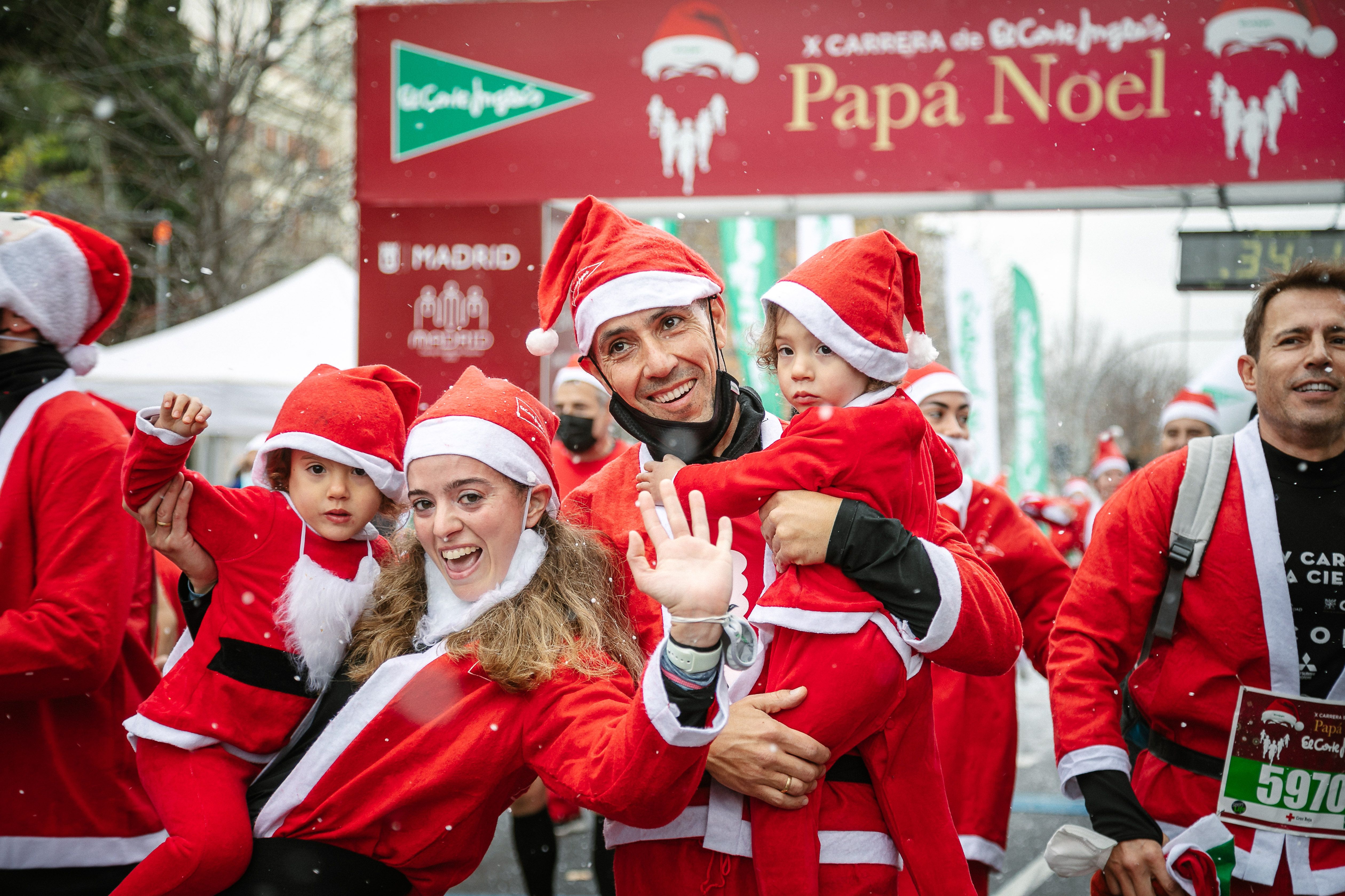 Las mejores fotos de la Carrera de Papá Noel El Corte Inglés