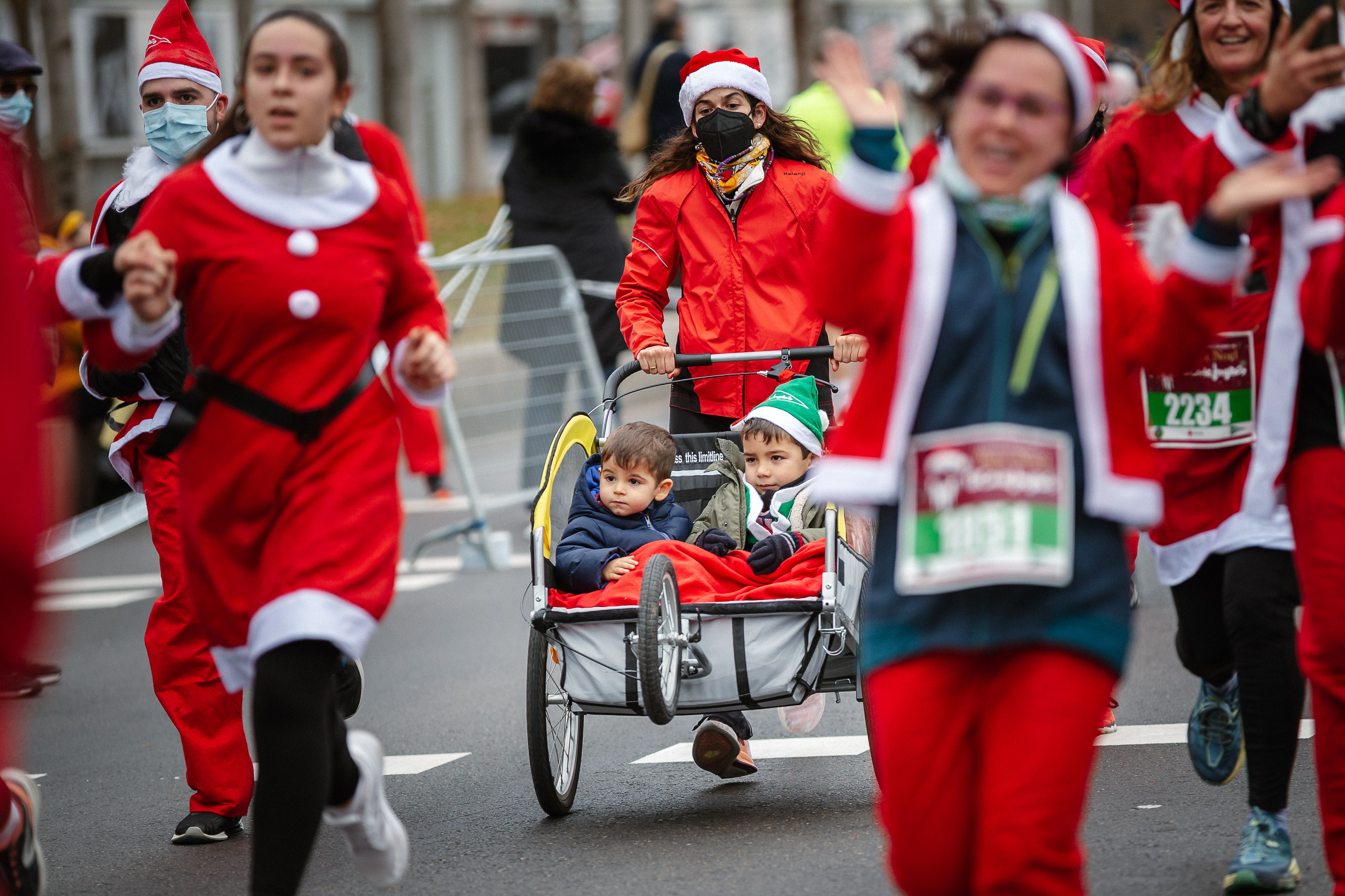 Las mejores fotos de la Carrera de Papá Noel El Corte Inglés