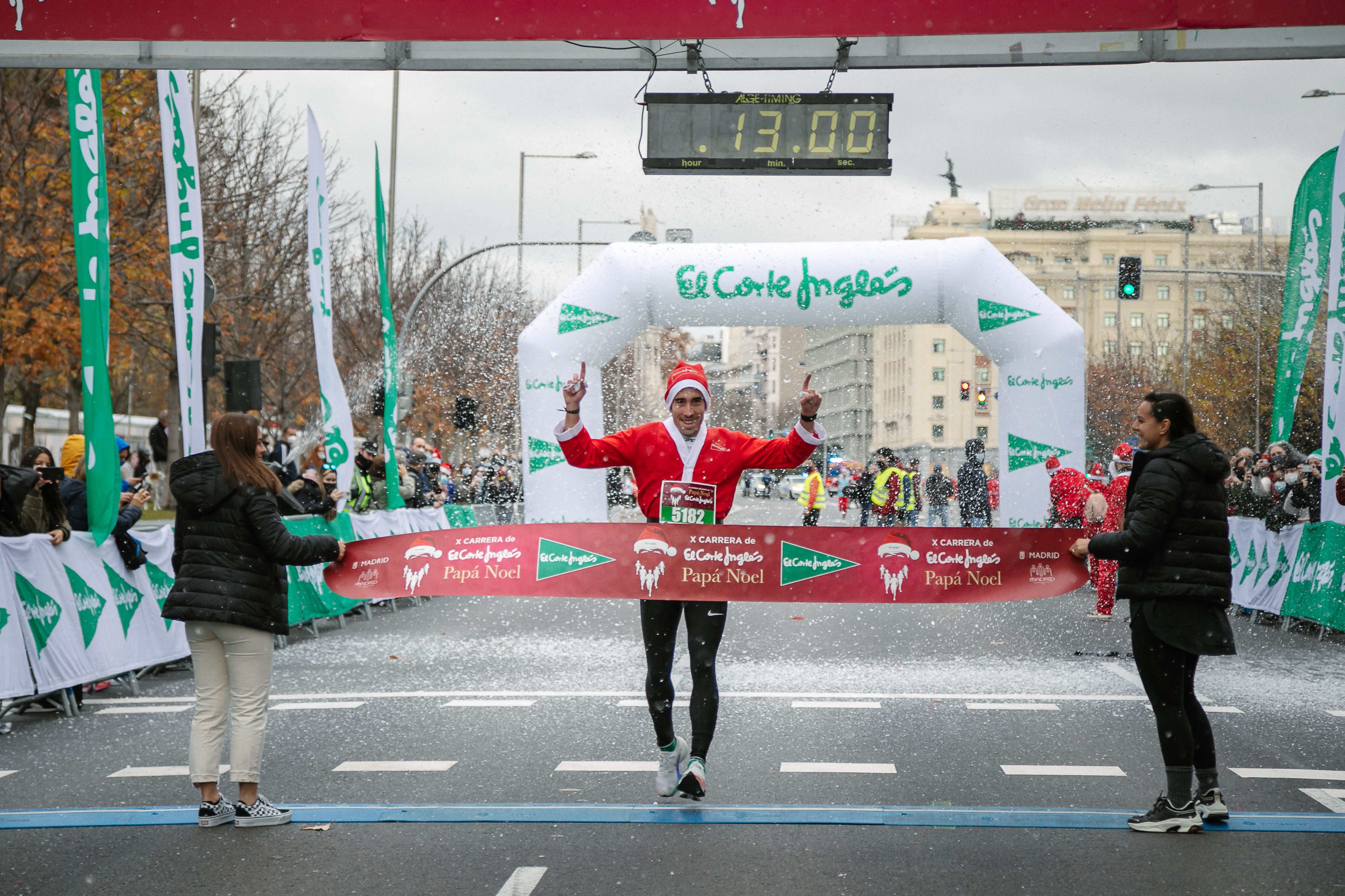 Las mejores fotos de la Carrera de Papá Noel El Corte Inglés