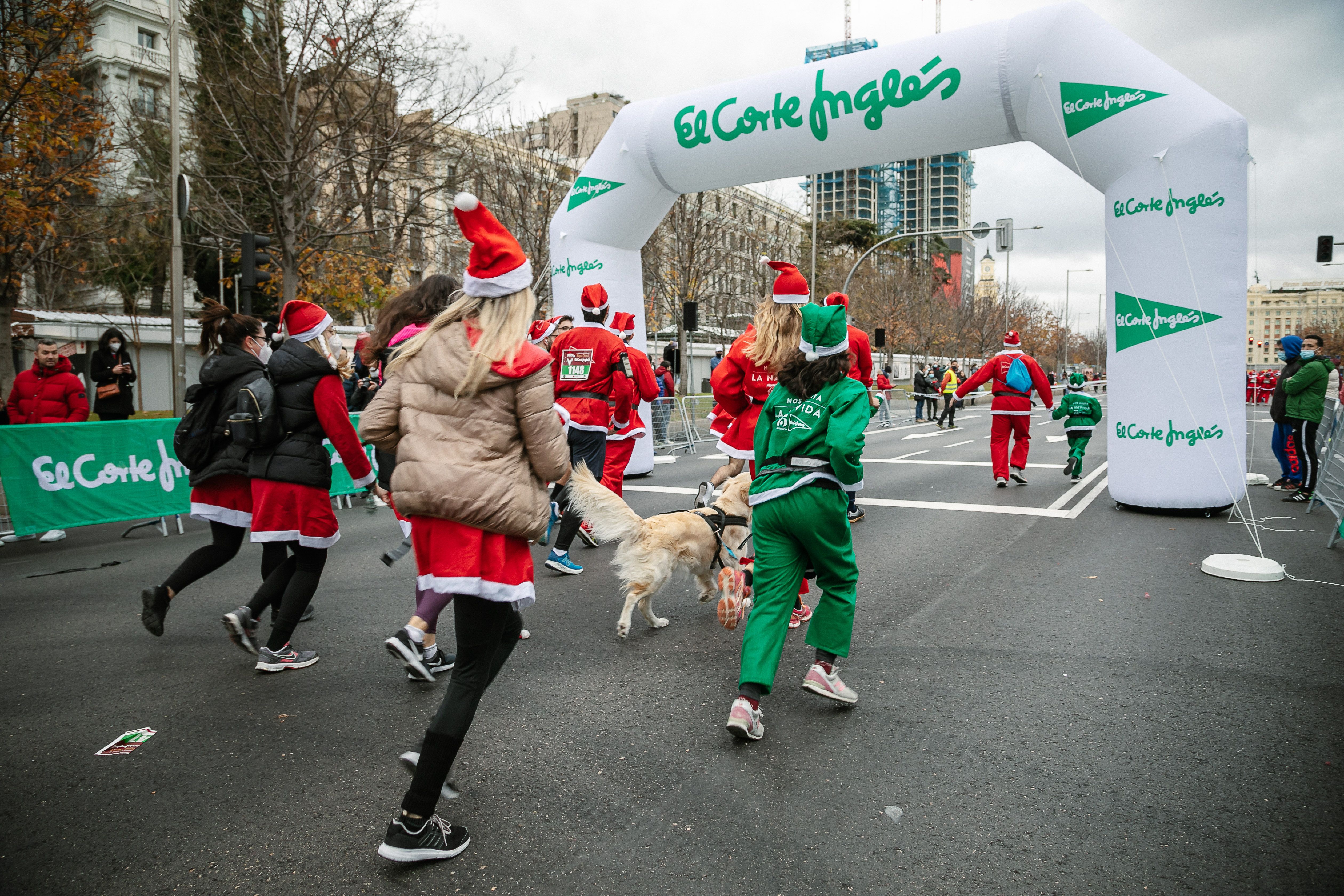 Las mejores fotos de la Carrera de Papá Noel El Corte Inglés