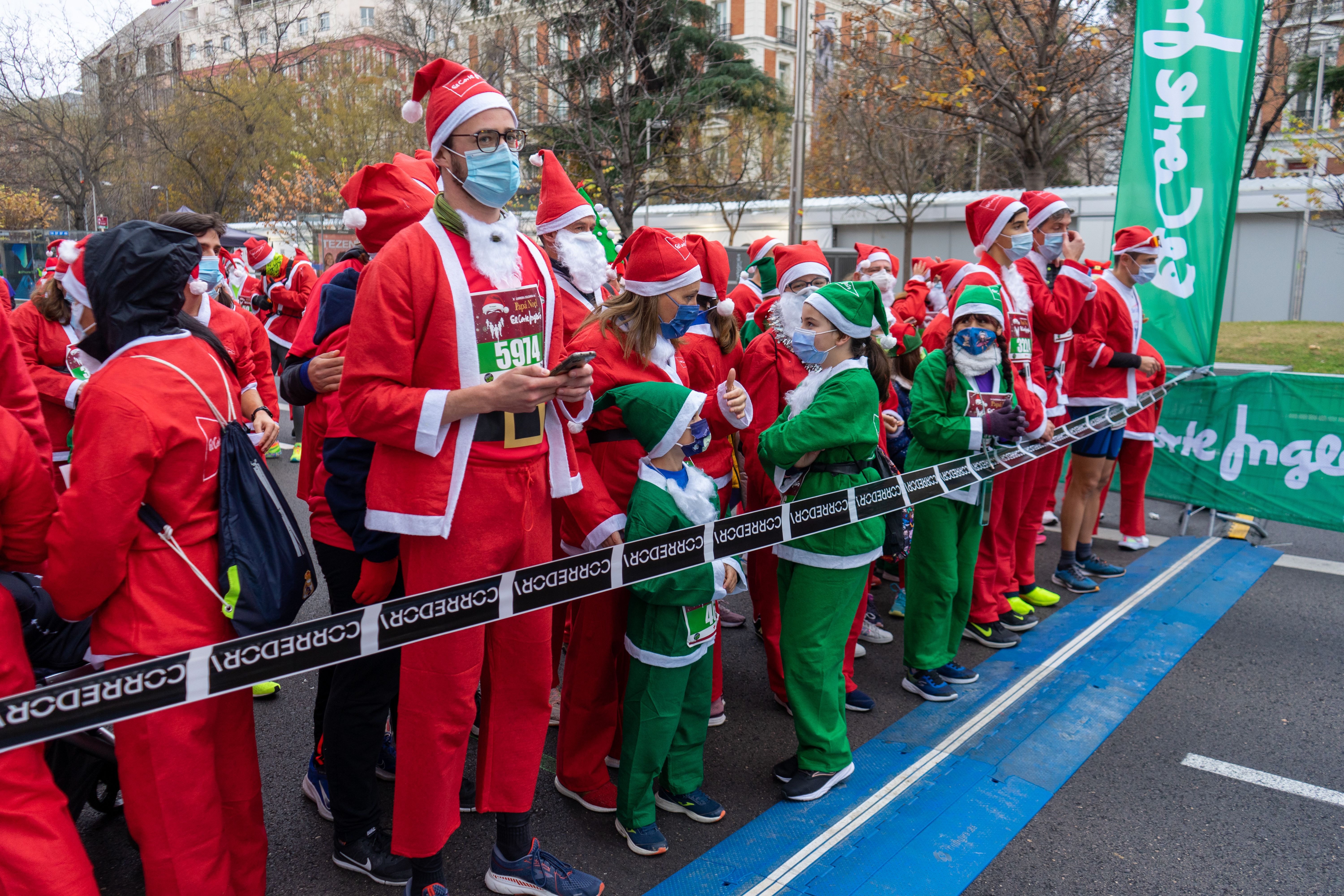 Las mejores fotos de la Carrera de Papá Noel El Corte Inglés