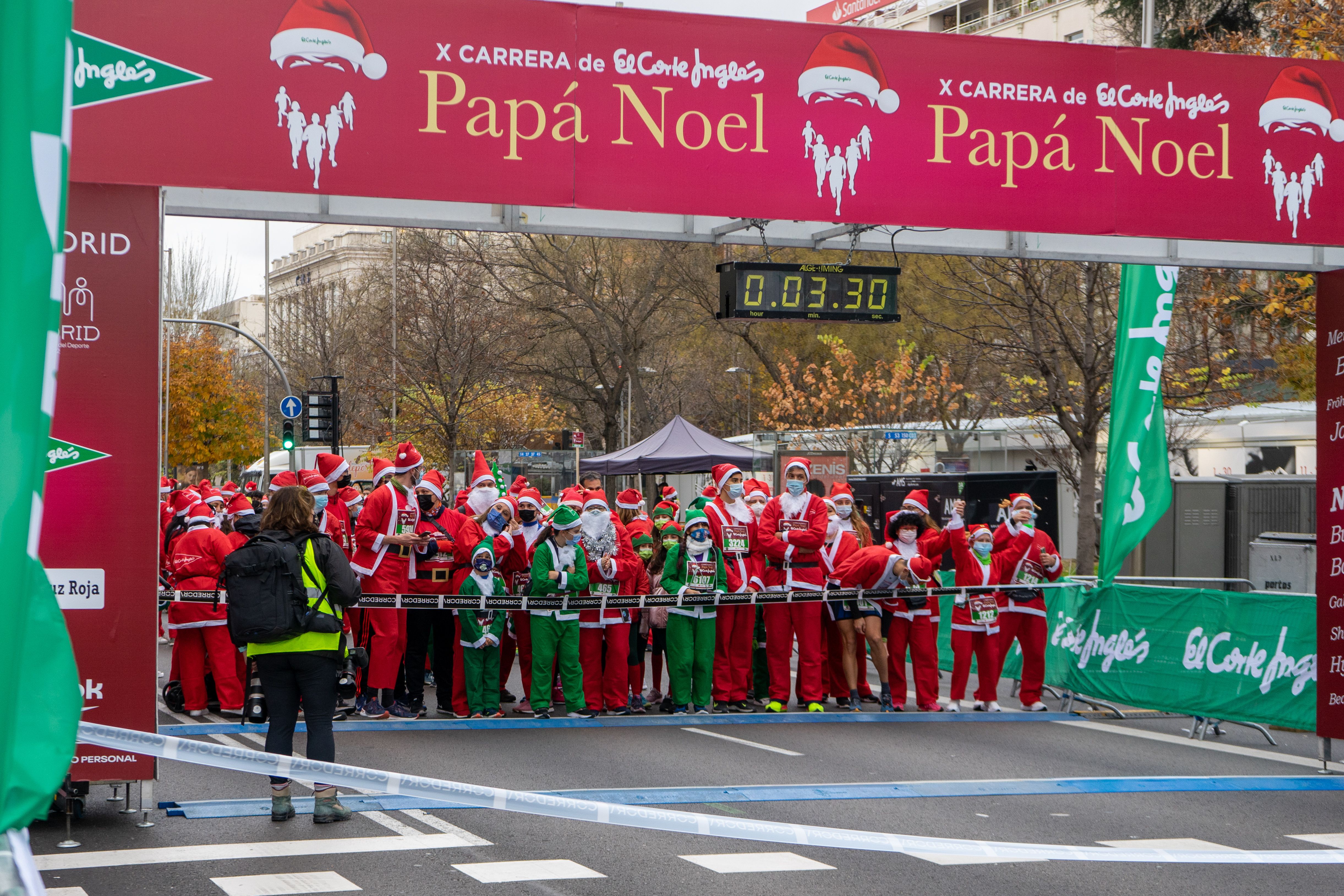 Las mejores fotos de la Carrera de Papá Noel El Corte Inglés