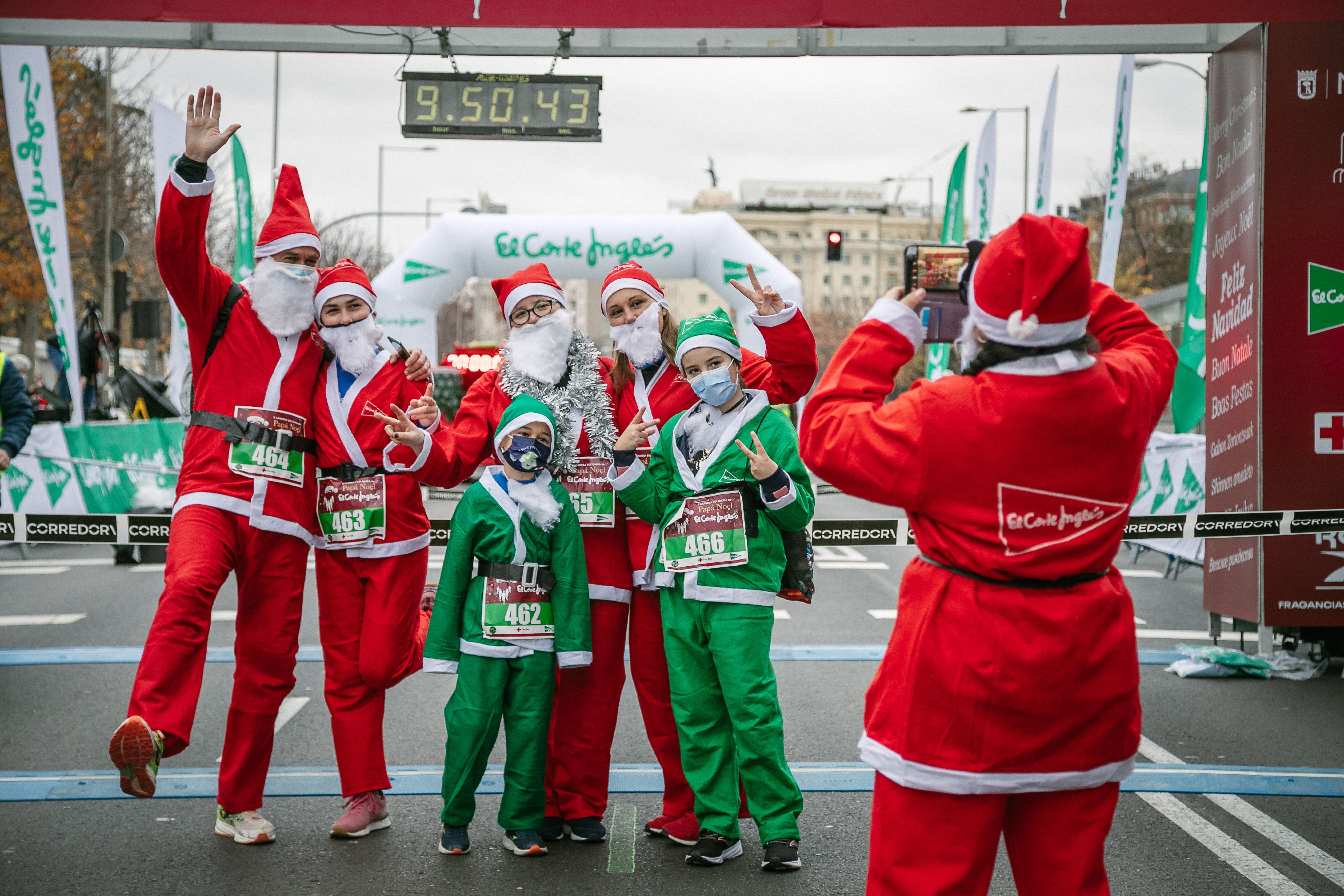 Las mejores fotos de la Carrera de Papá Noel El Corte Inglés