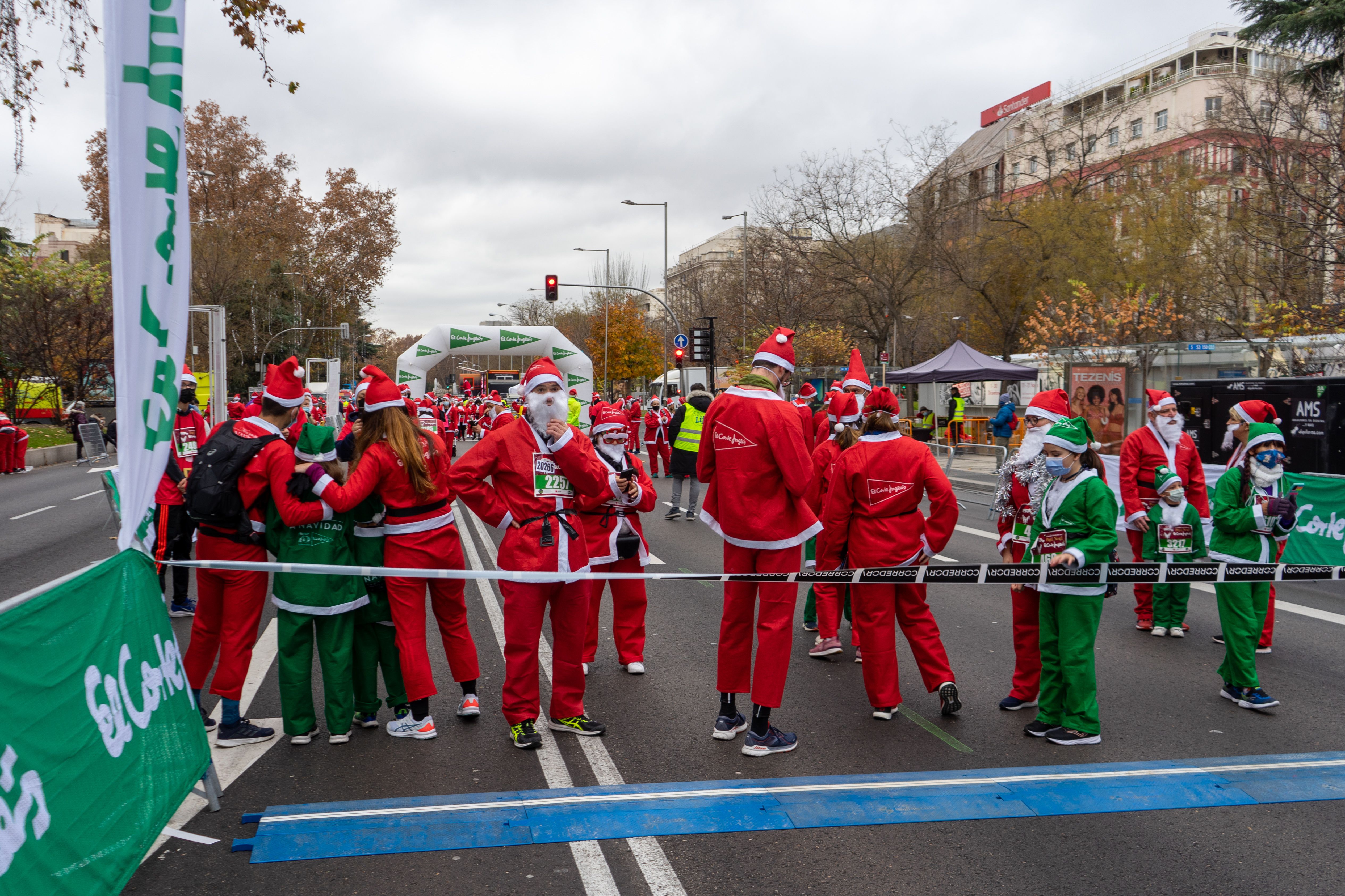 Las mejores fotos de la Carrera de Papá Noel El Corte Inglés