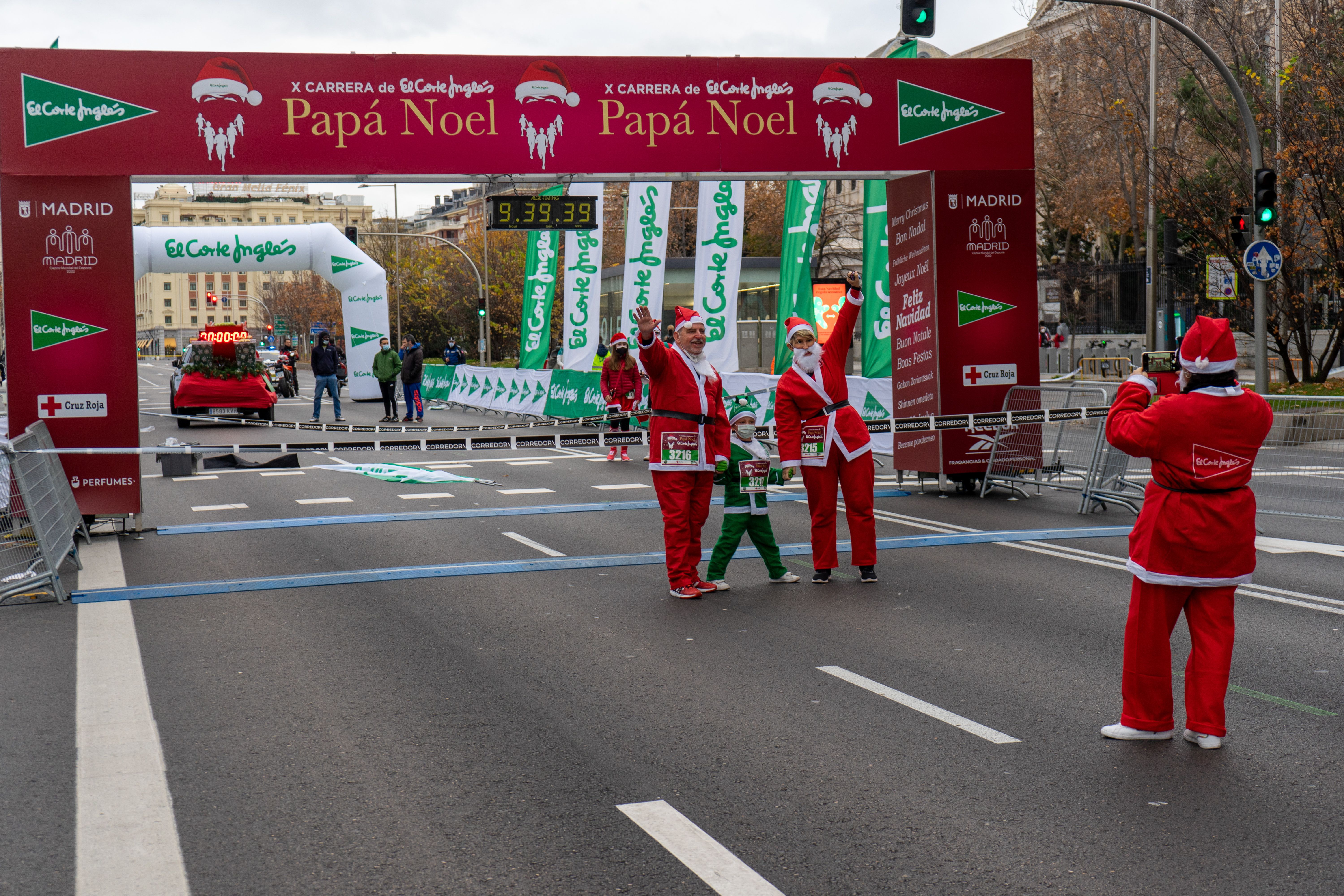Las mejores fotos de la Carrera de Papá Noel El Corte Inglés