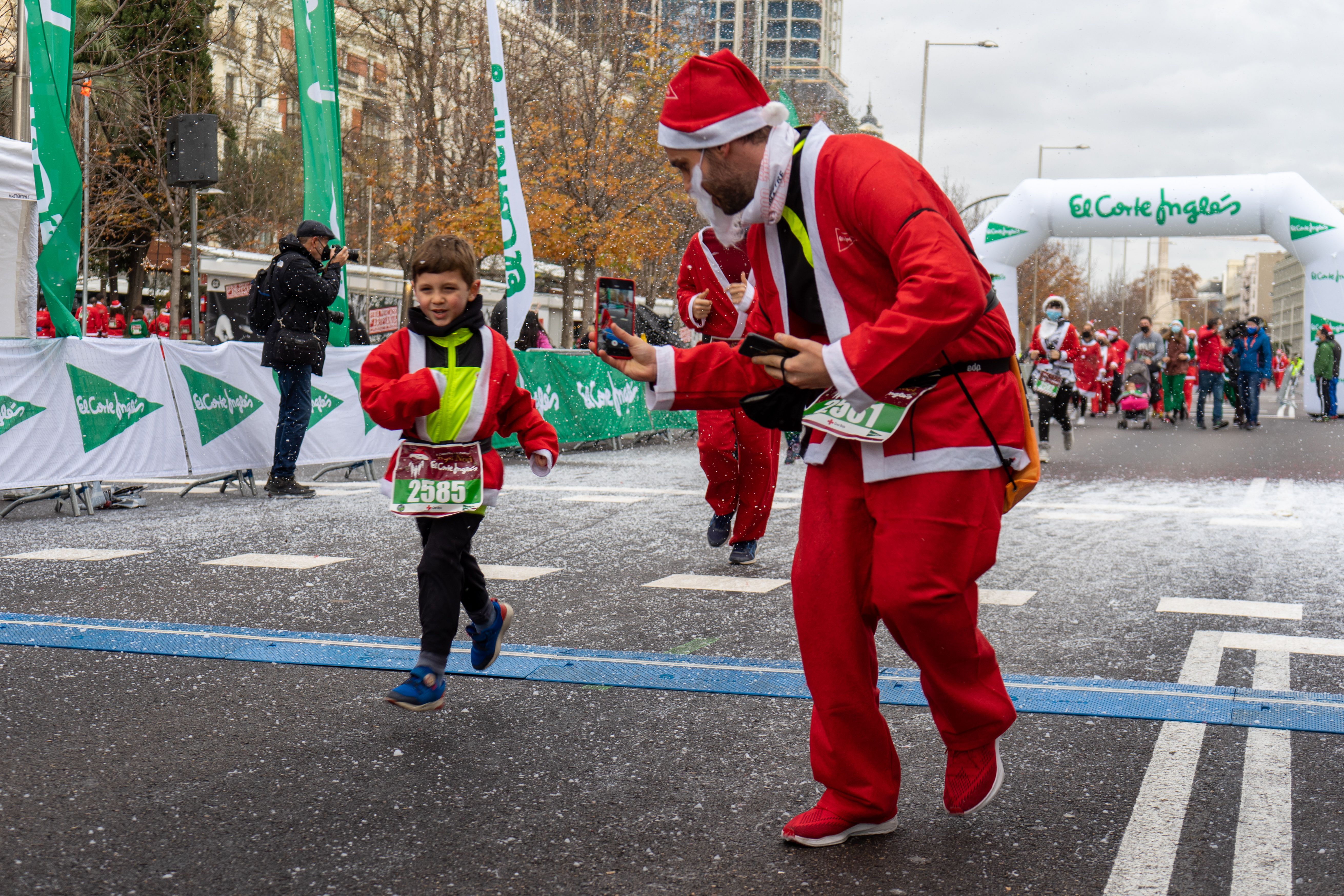 Las mejores fotos de la Carrera de Papá Noel El Corte Inglés 