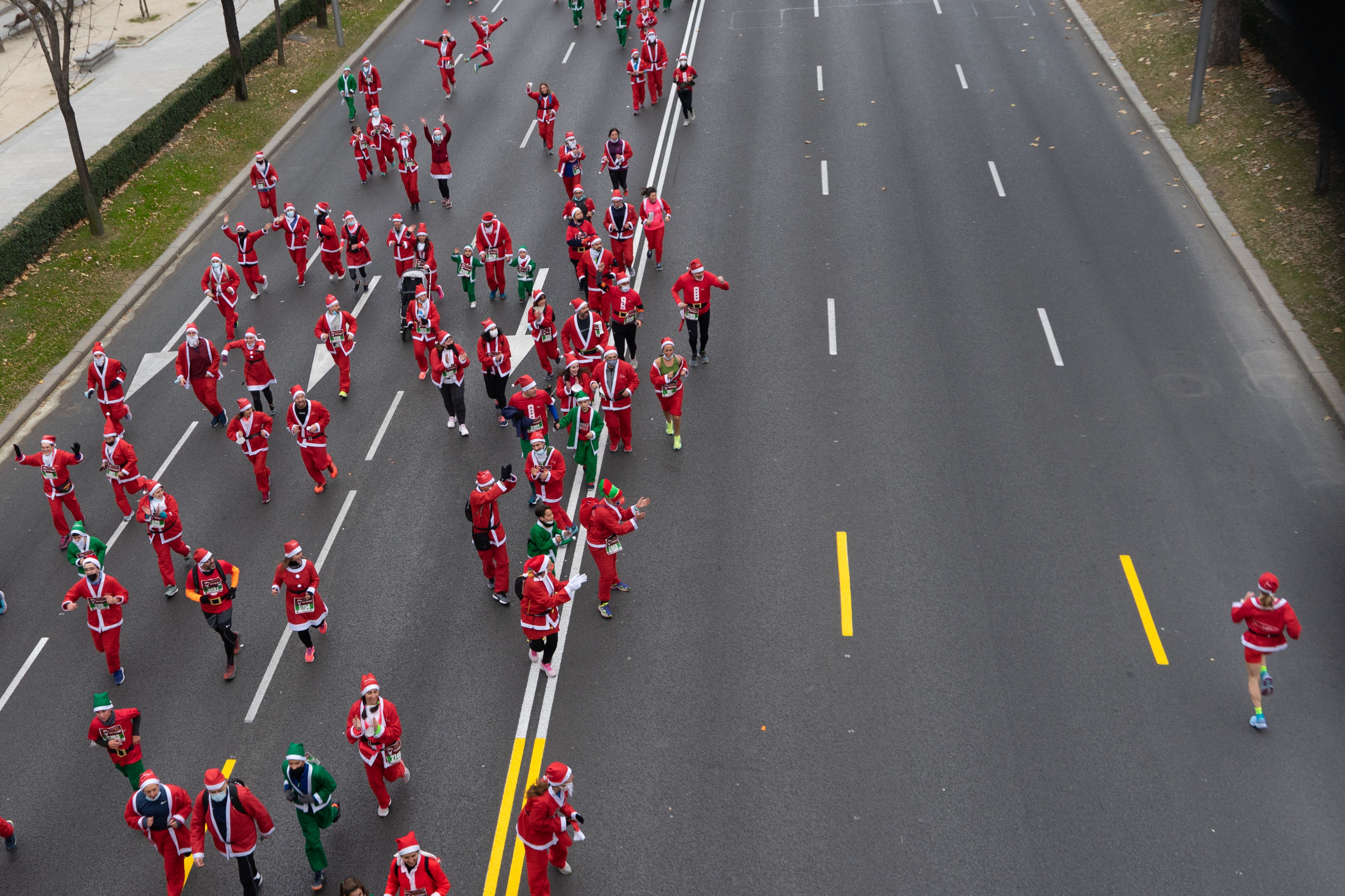 Las mejores fotos de la Carrera de Papá Noel El Corte Inglés