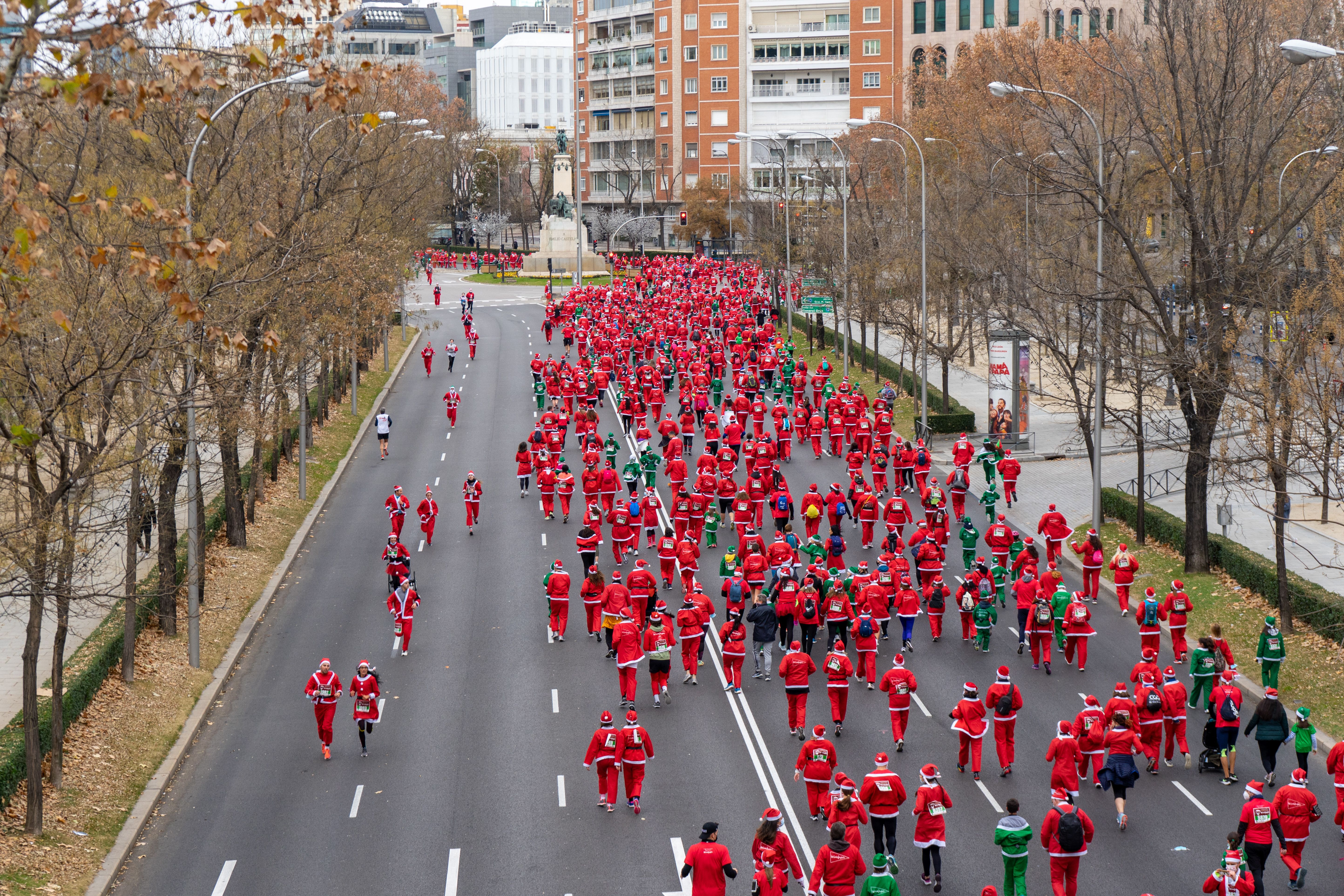 Las mejores fotos de la Carrera de Papá Noel El Corte Inglés