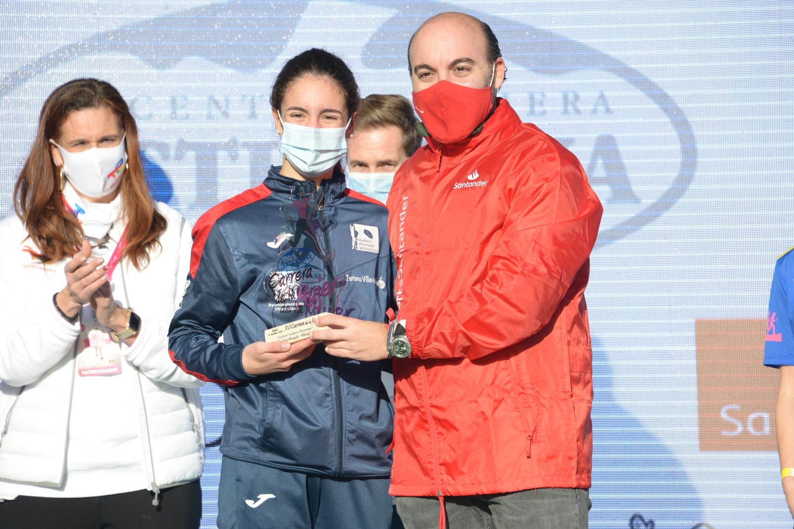 Las mejores fotos de la Carrera de la Mujer Central Lechera Asturiana Gijón 2021 (CEREMONIAS DE PREMIACIÓN / GALERÍA 1)