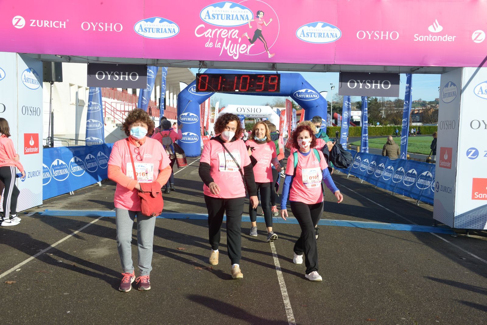 Las mejores fotos de la Carrera de la Mujer Central Lechera Asturiana Gijón 2021 (CEREMONIAS DE PREMIACIÓN / GALERÍA 2)