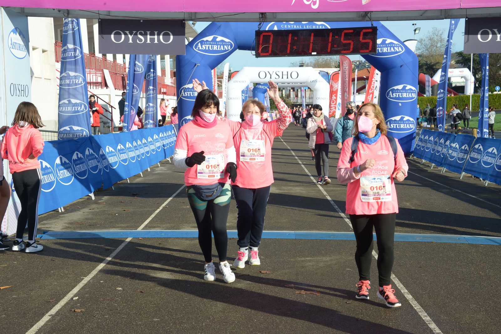 Las mejores fotos de la Carrera de la Mujer Central Lechera Asturiana Gijón 2021 (CEREMONIAS DE PREMIACIÓN / GALERÍA 2)