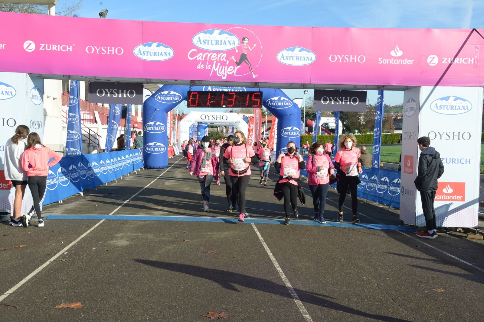 Las mejores fotos de la Carrera de la Mujer Central Lechera Asturiana Gijón 2021 (CEREMONIAS DE PREMIACIÓN / GALERÍA 2)