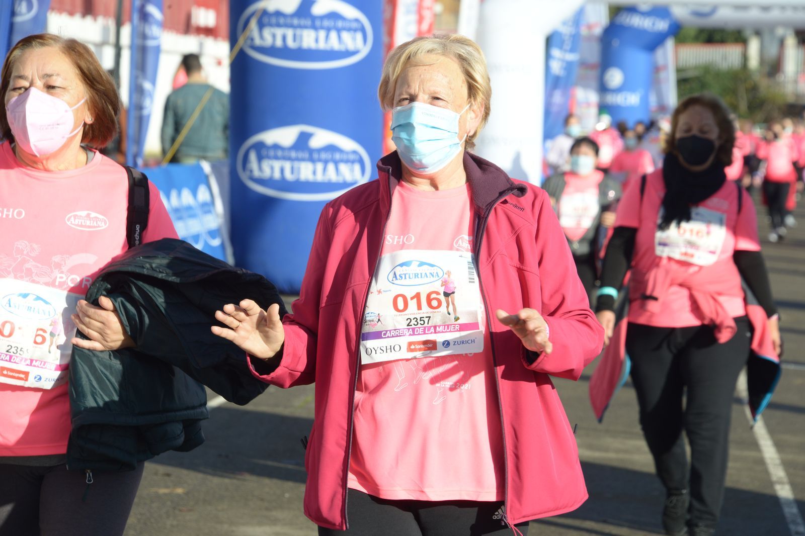 Las mejores fotos de la Carrera de la Mujer Central Lechera Asturiana Gijón 2021 (CEREMONIAS DE PREMIACIÓN / GALERÍA 2)