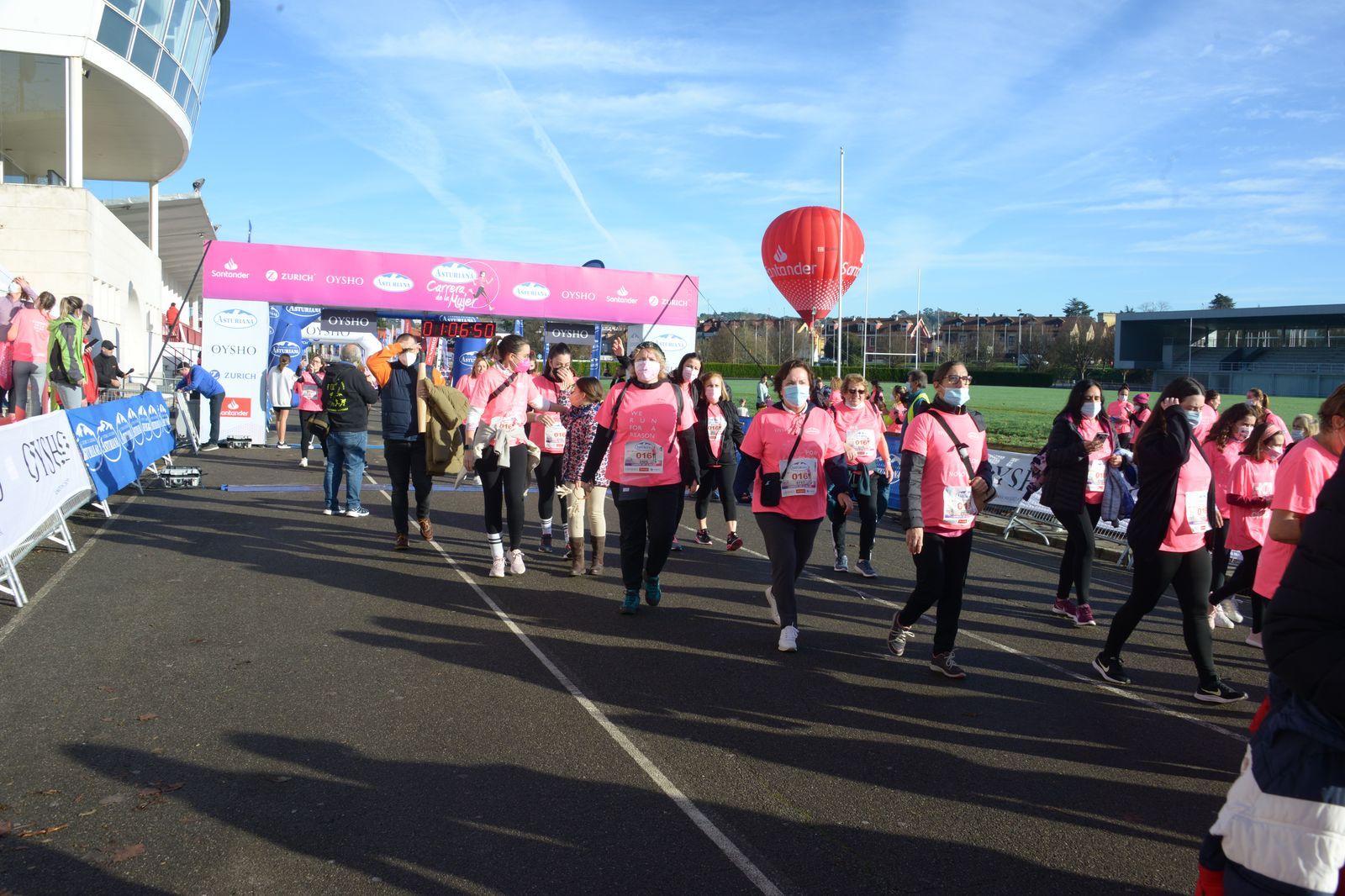 Las mejores fotos de la Carrera de la Mujer Central Lechera Asturiana Gijón 2021 (CEREMONIAS DE PREMIACIÓN / GALERÍA 2)