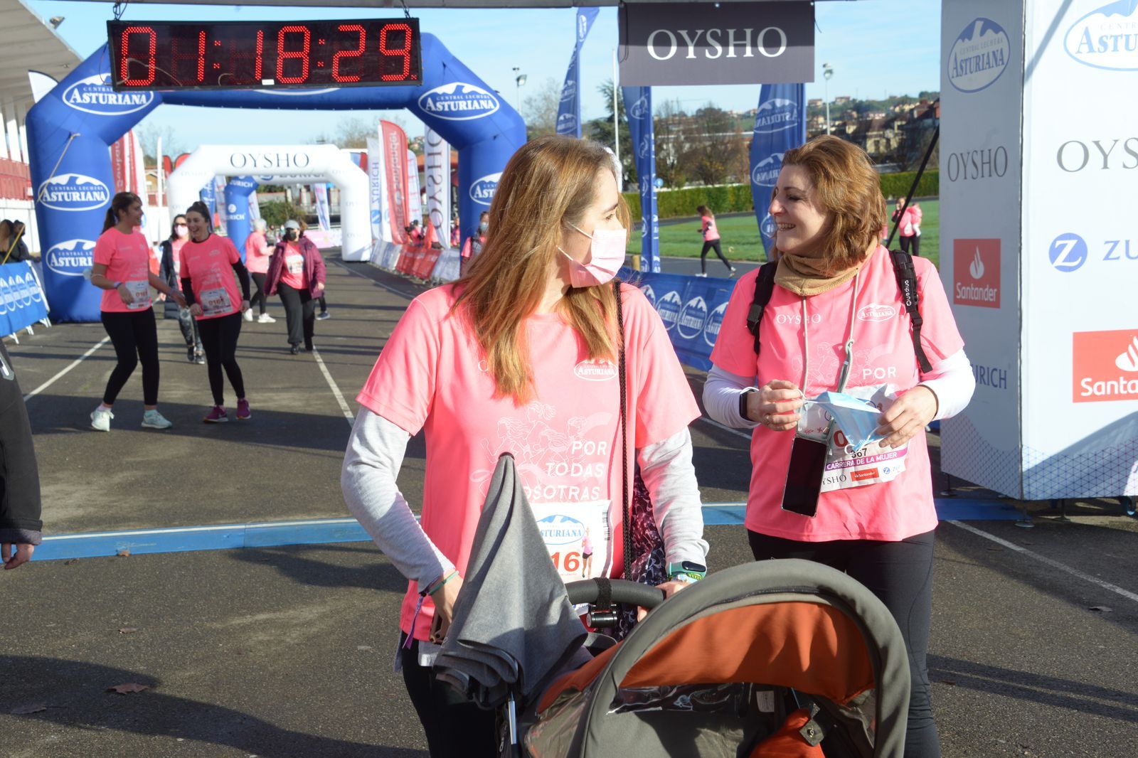 Las mejores fotos de la Carrera de la Mujer Central Lechera Asturiana Gijón 2021 (CEREMONIAS DE PREMIACIÓN / GALERÍA 3)