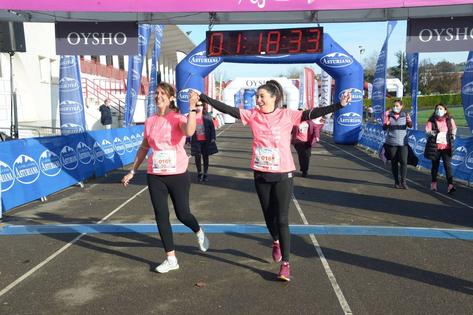 Las mejores fotos de la Carrera de la Mujer Central Lechera Asturiana Gijón 2021 (CEREMONIAS DE PREMIACIÓN / GALERÍA 3)