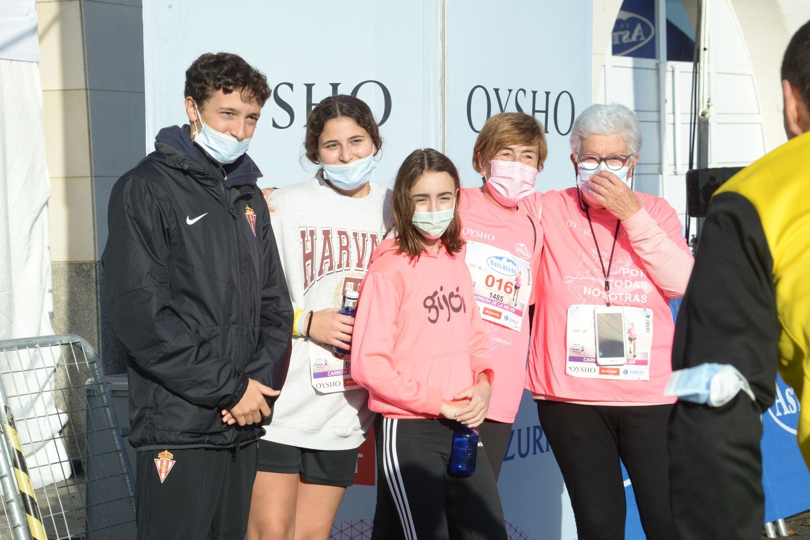 Las mejores fotos de la Carrera de la Mujer Central Lechera Asturiana Gijón 2021 (CEREMONIAS DE PREMIACIÓN / GALERÍA 3)