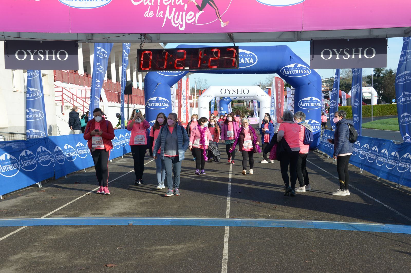 Las mejores fotos de la Carrera de la Mujer Central Lechera Asturiana Gijón 2021 (CEREMONIAS DE PREMIACIÓN / GALERÍA 3)