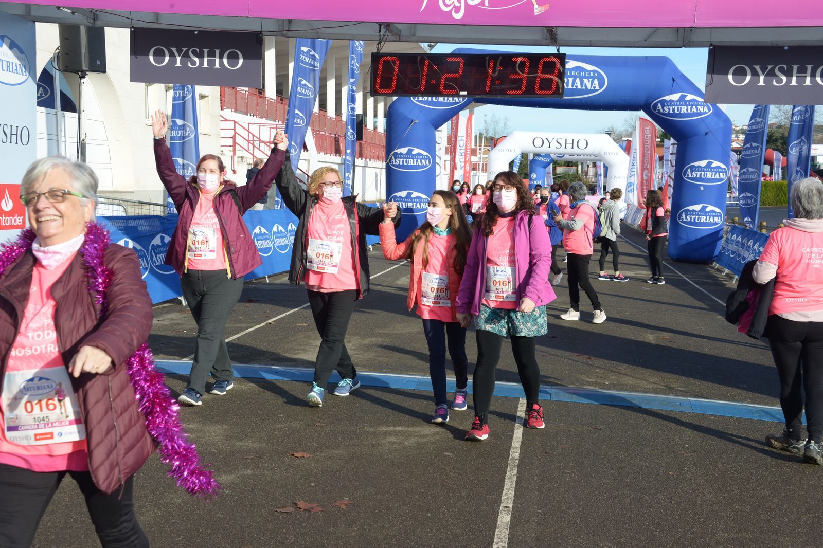 Las mejores fotos de la Carrera de la Mujer Central Lechera Asturiana Gijón 2021 (CEREMONIAS DE PREMIACIÓN / GALERÍA 3)