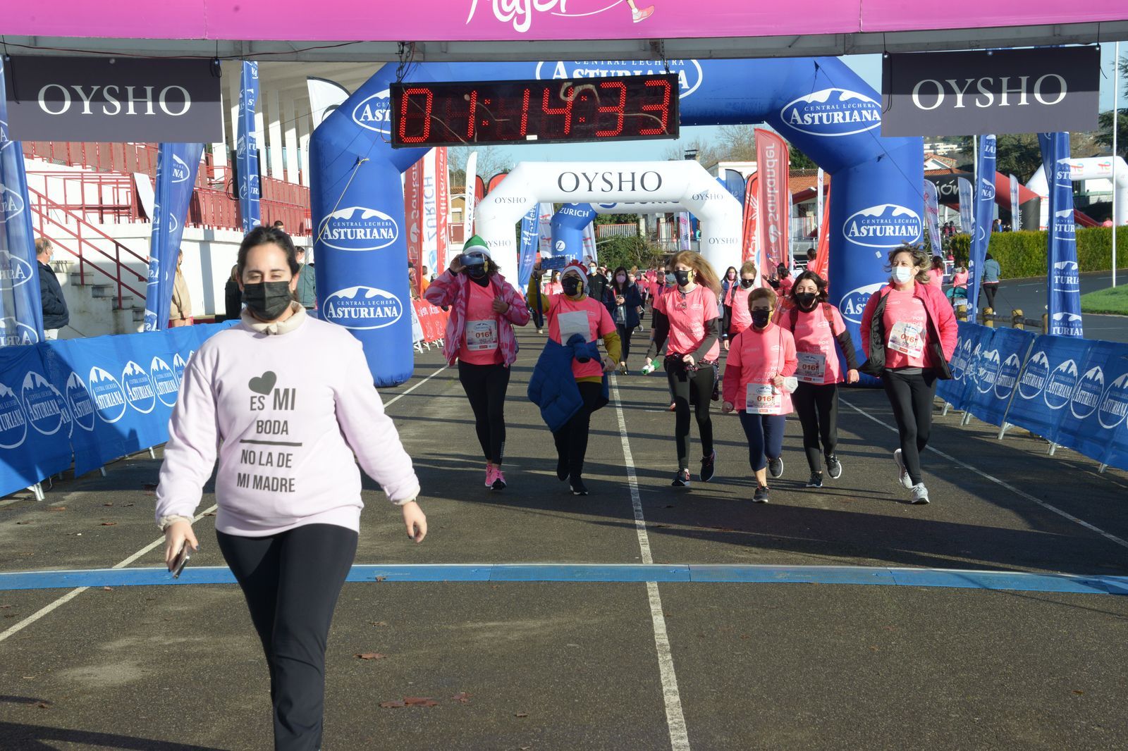 Las mejores fotos de la Carrera de la Mujer Central Lechera Asturiana Gijón 2021 (CEREMONIAS DE PREMIACIÓN / GALERÍA 3)