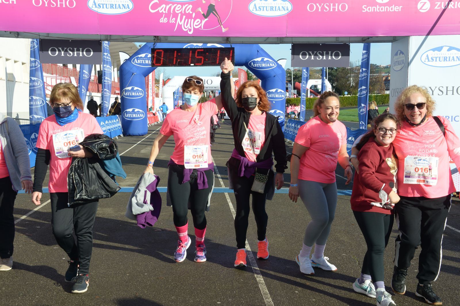 Las mejores fotos de la Carrera de la Mujer Central Lechera Asturiana Gijón 2021 (CEREMONIAS DE PREMIACIÓN / GALERÍA 3)