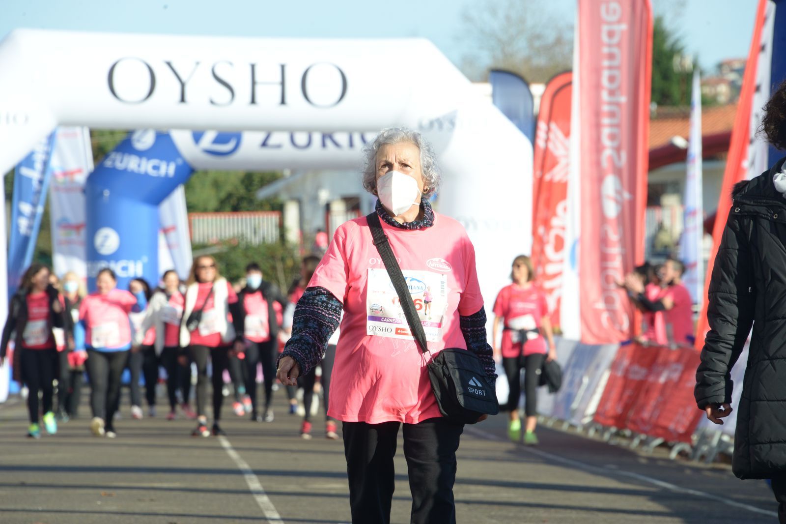 Las mejores fotos de la Carrera de la Mujer Central Lechera Asturiana Gijón 2021 (CEREMONIAS DE PREMIACIÓN / GALERÍA 3)