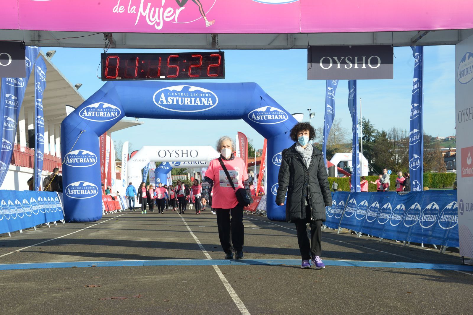 Las mejores fotos de la Carrera de la Mujer Central Lechera Asturiana Gijón 2021 (CEREMONIAS DE PREMIACIÓN / GALERÍA 3)