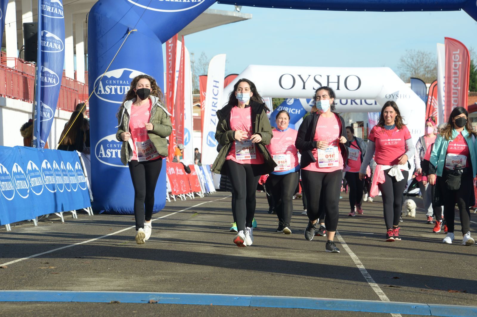 Las mejores fotos de la Carrera de la Mujer Central Lechera Asturiana Gijón 2021 (CEREMONIAS DE PREMIACIÓN / GALERÍA 3)