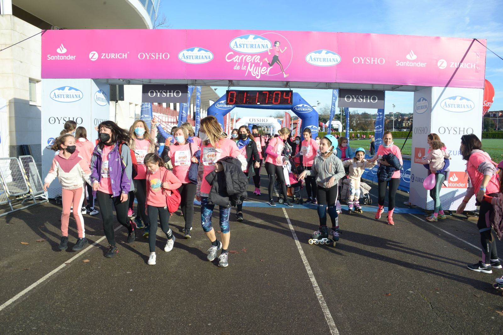 Las mejores fotos de la Carrera de la Mujer Central Lechera Asturiana Gijón 2021 (CEREMONIAS DE PREMIACIÓN / GALERÍA 3)
