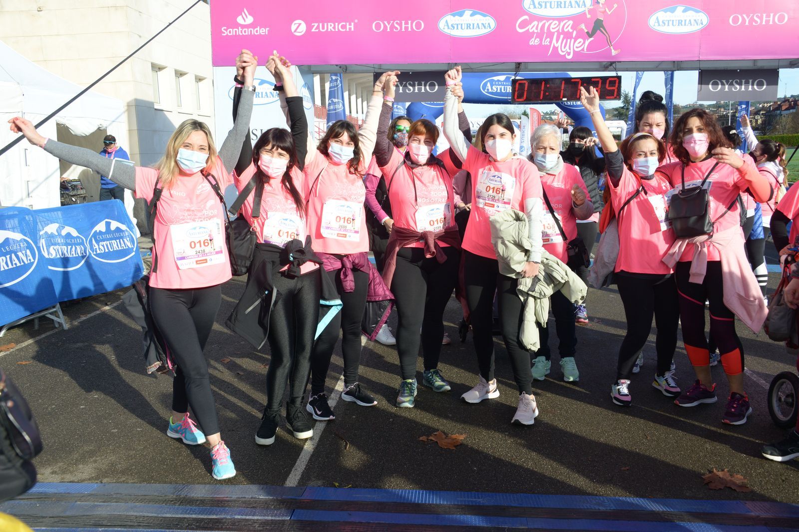 Las mejores fotos de la Carrera de la Mujer Central Lechera Asturiana Gijón 2021 (CEREMONIAS DE PREMIACIÓN / GALERÍA 3)