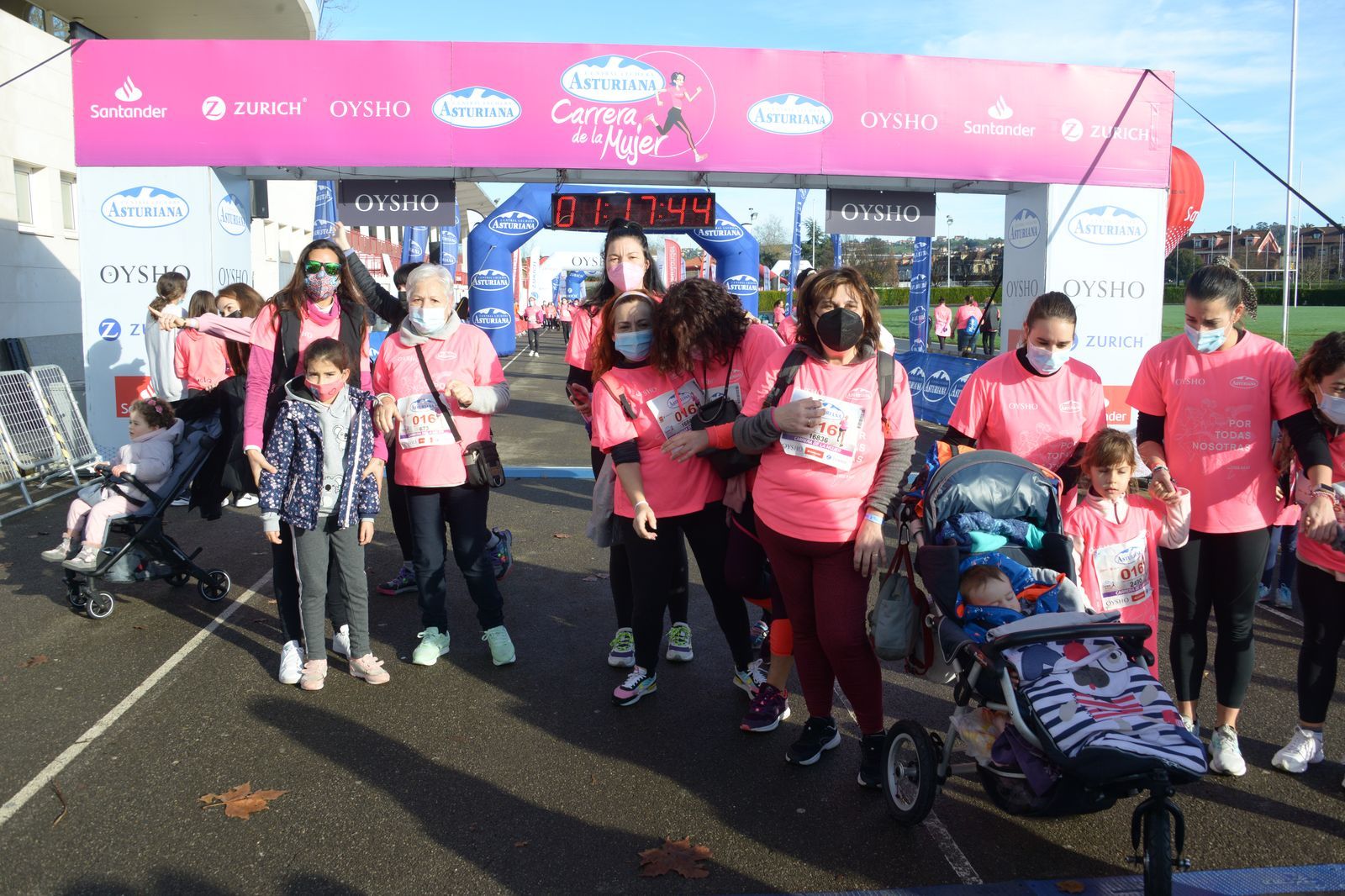 Las mejores fotos de la Carrera de la Mujer Central Lechera Asturiana Gijón 2021 (CEREMONIAS DE PREMIACIÓN / GALERÍA 3)