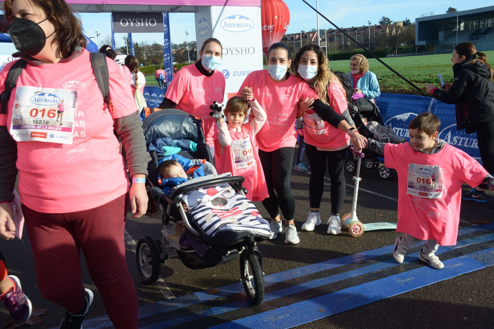 Las mejores fotos de la Carrera de la Mujer Central Lechera Asturiana Gijón 2021 (CEREMONIAS DE PREMIACIÓN / GALERÍA 3)
