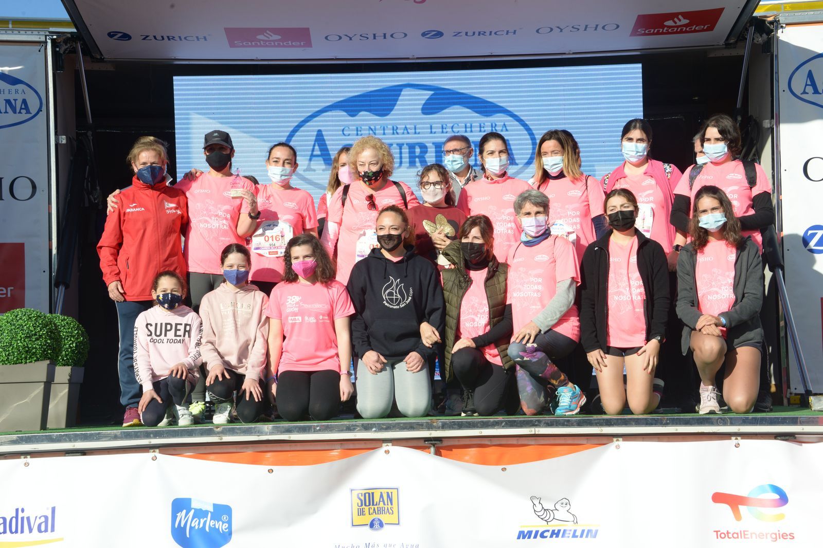 Las mejores fotos de la Carrera de la Mujer Central Lechera Asturiana Gijón 2021 (CEREMONIAS DE PREMIACIÓN / GALERÍA 4)