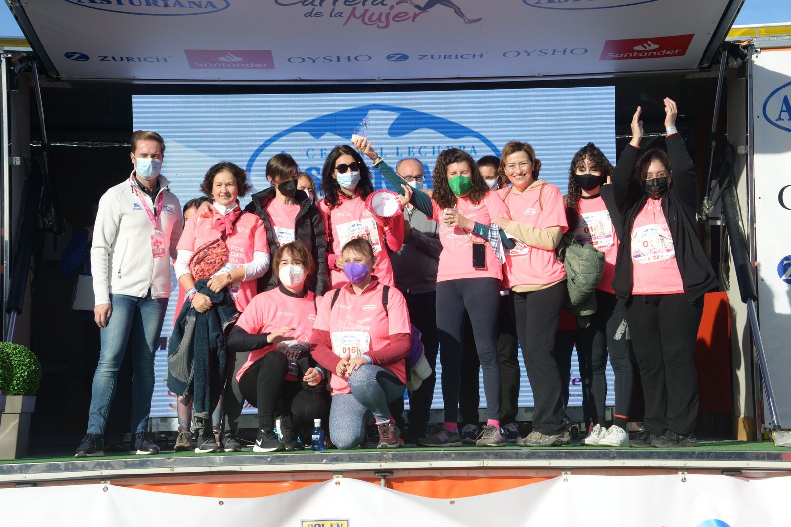 Las mejores fotos de la Carrera de la Mujer Central Lechera Asturiana Gijón 2021 (CEREMONIAS DE PREMIACIÓN / GALERÍA 4)