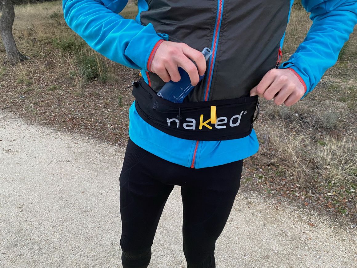 A PRUEBA  Cinturón de running Naked