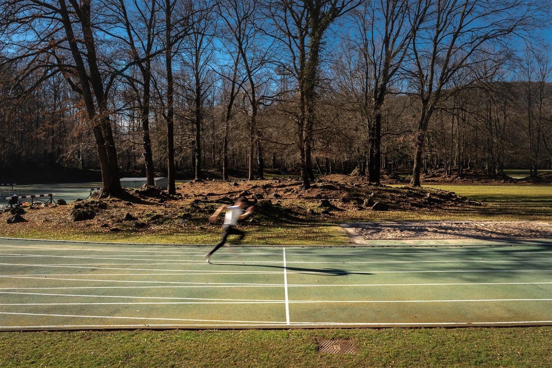 Así es la pista de atletismo Tussols Basil en Olot, Girona. EFE.