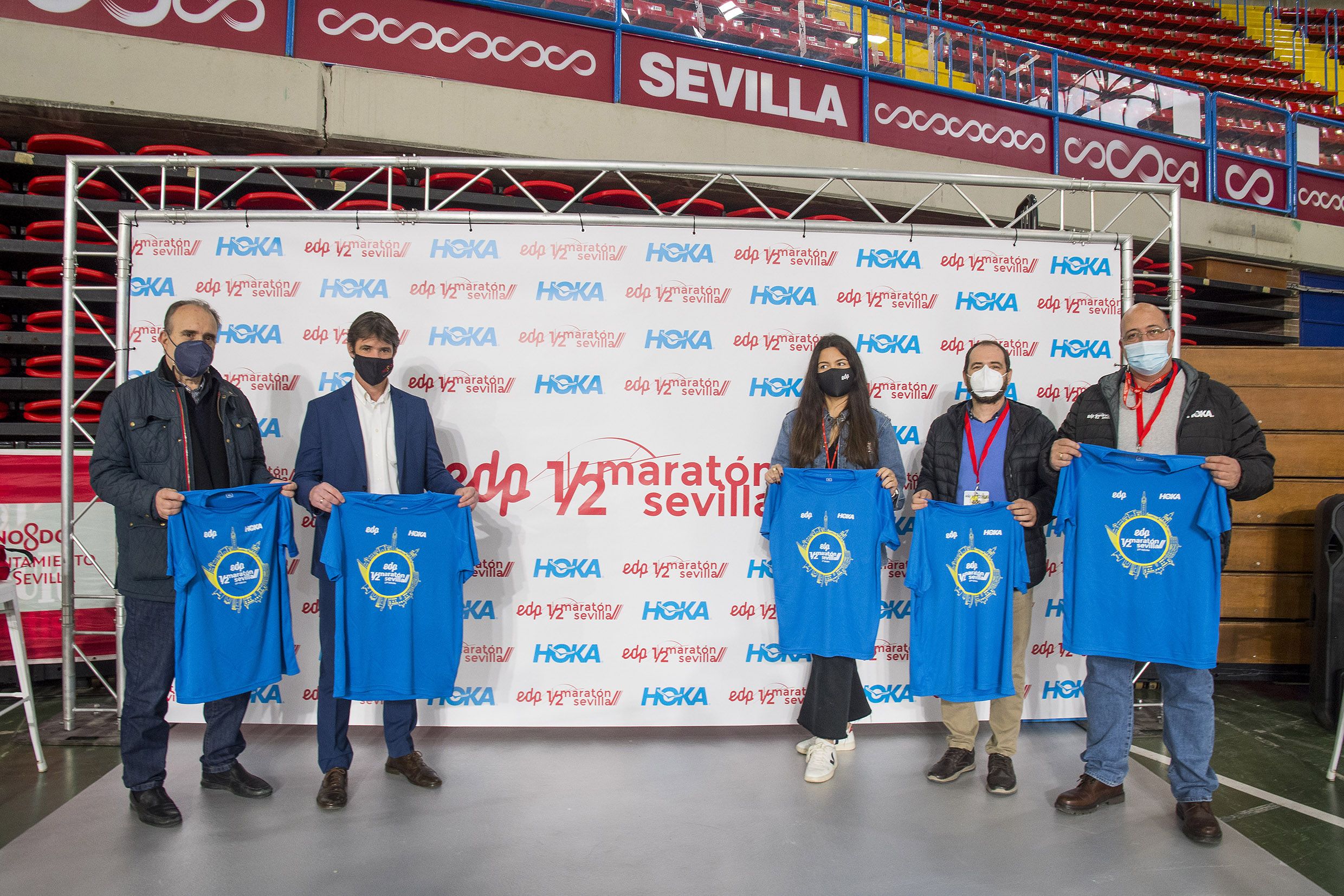 Una imagen de la presentación del EDP Medio Maratón de Sevilla. JUANJO ÚBEDA.