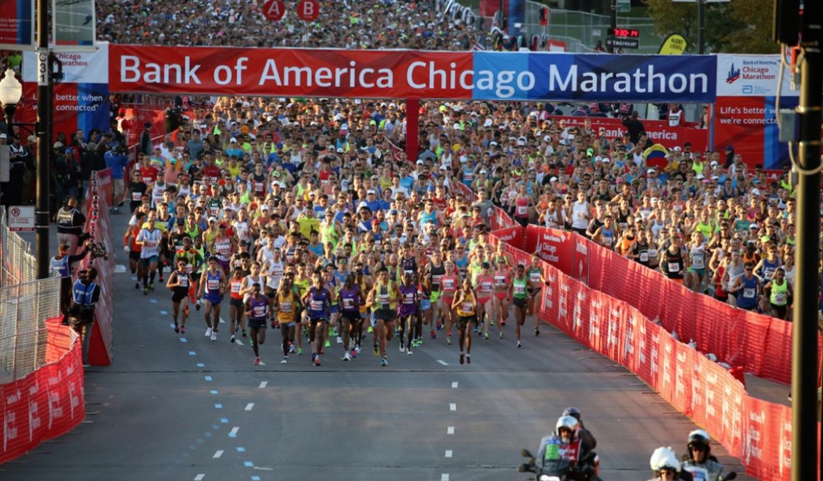 Una imagen de la salida del espectacular Maratón de Chicago / Foto: Sportravel