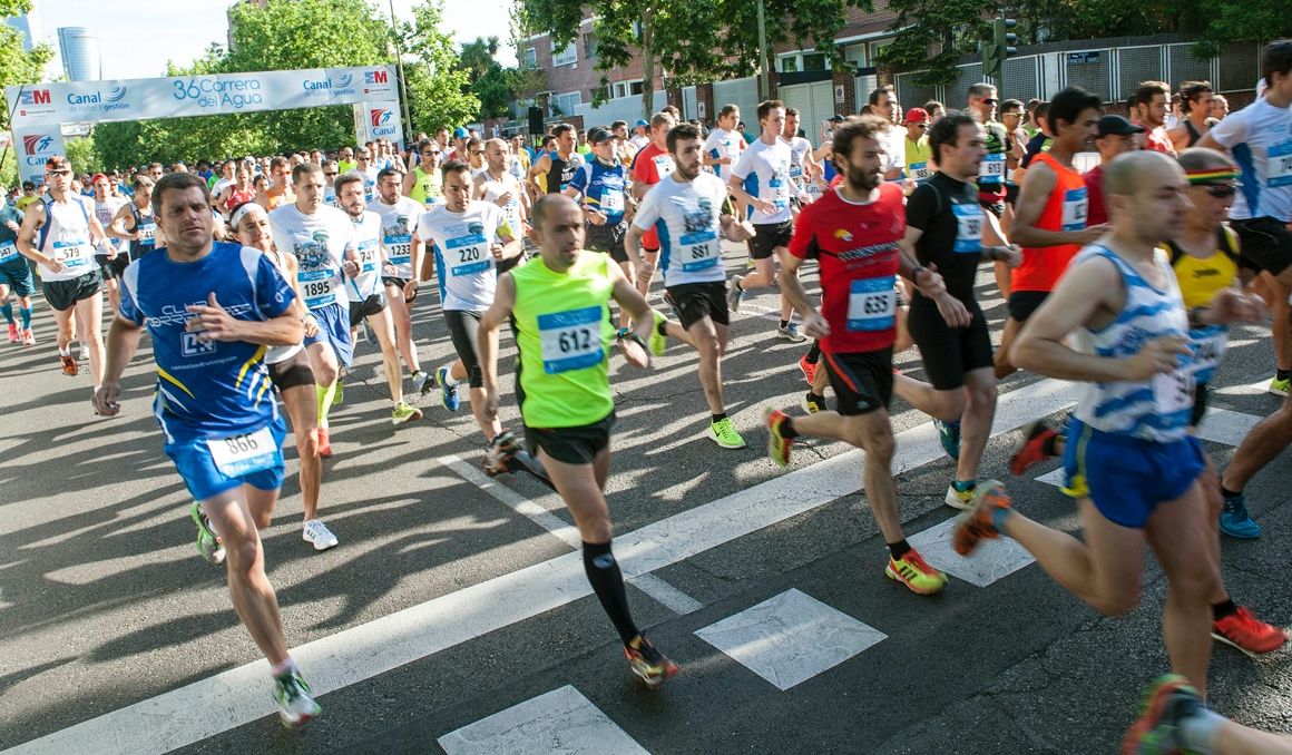 Una imagen de la Carrera del Agua, que en 2022 se celebrará el 20 de marzo. LAST LAP.