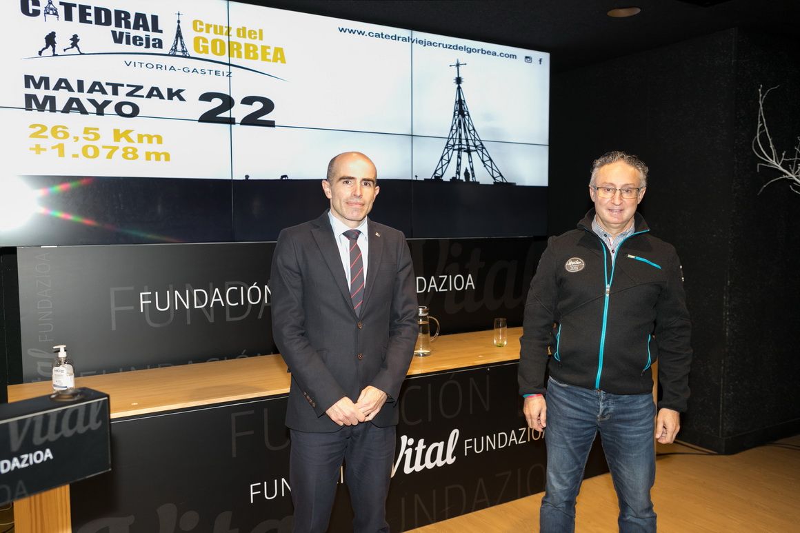 Axier Urresti, director ejecutivo de las Fundaciones Vital y Eduardo Martínez Lobera, presidente de Ascentium