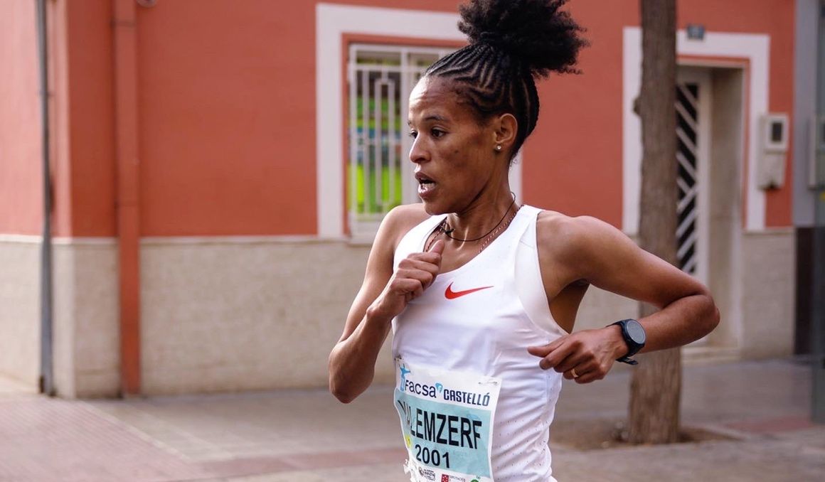 Yehualaw durante su récord del mundo de 10 kilómetros en Castellón. NN RUNNING TEAM