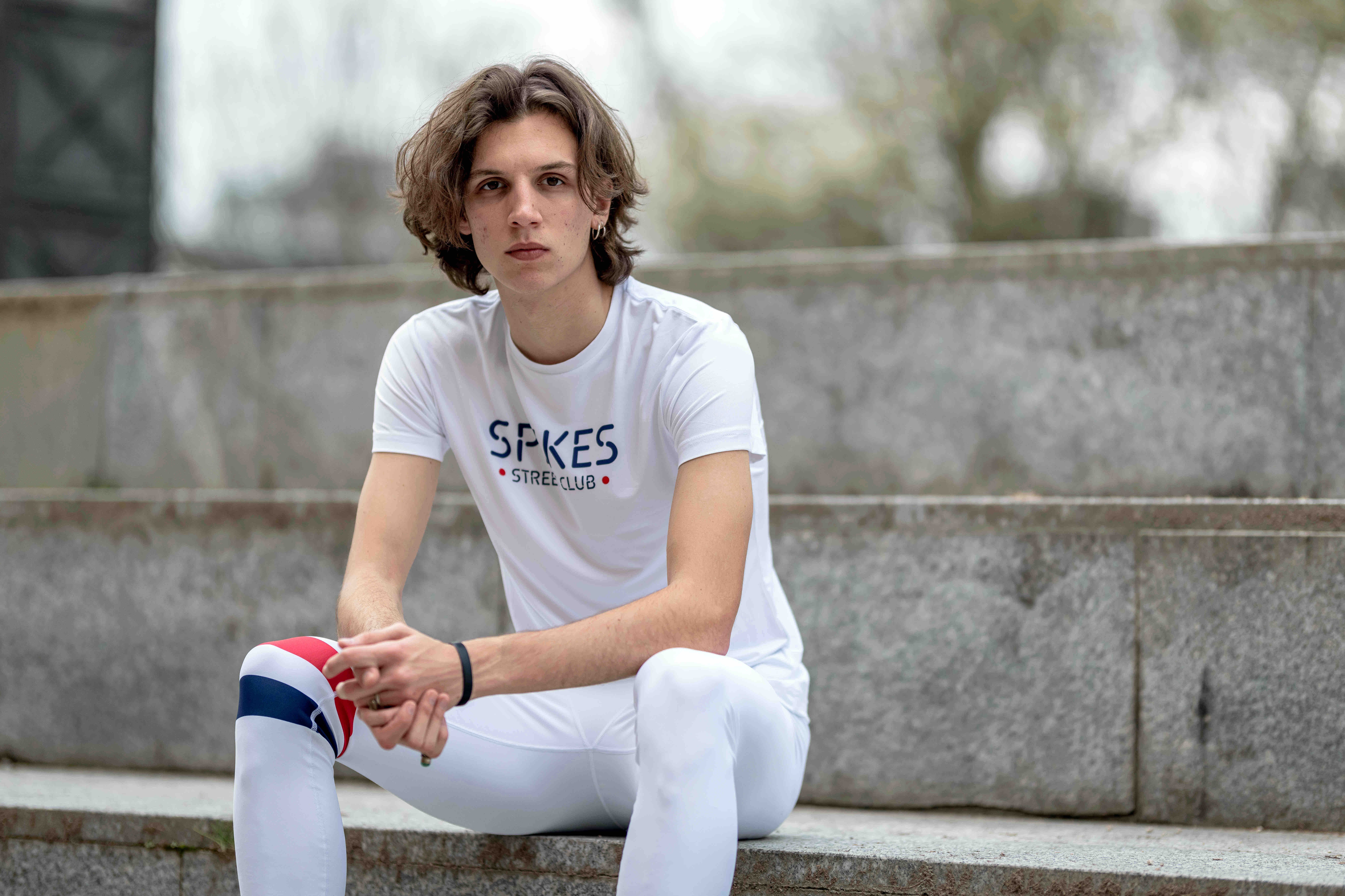 El ochocentista Elian Numa López será imagen de la marca deportiva Spikes Street Club.