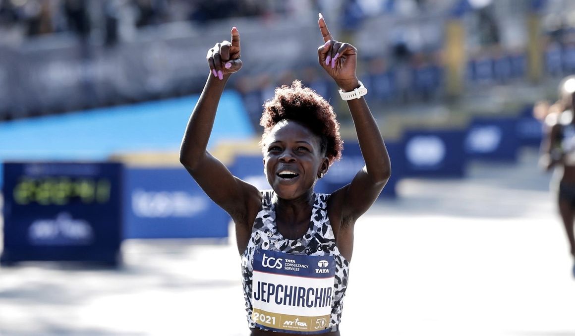 Peres Jepchirchir es la gran estrella del Maratón de Boston 2022. EFE.