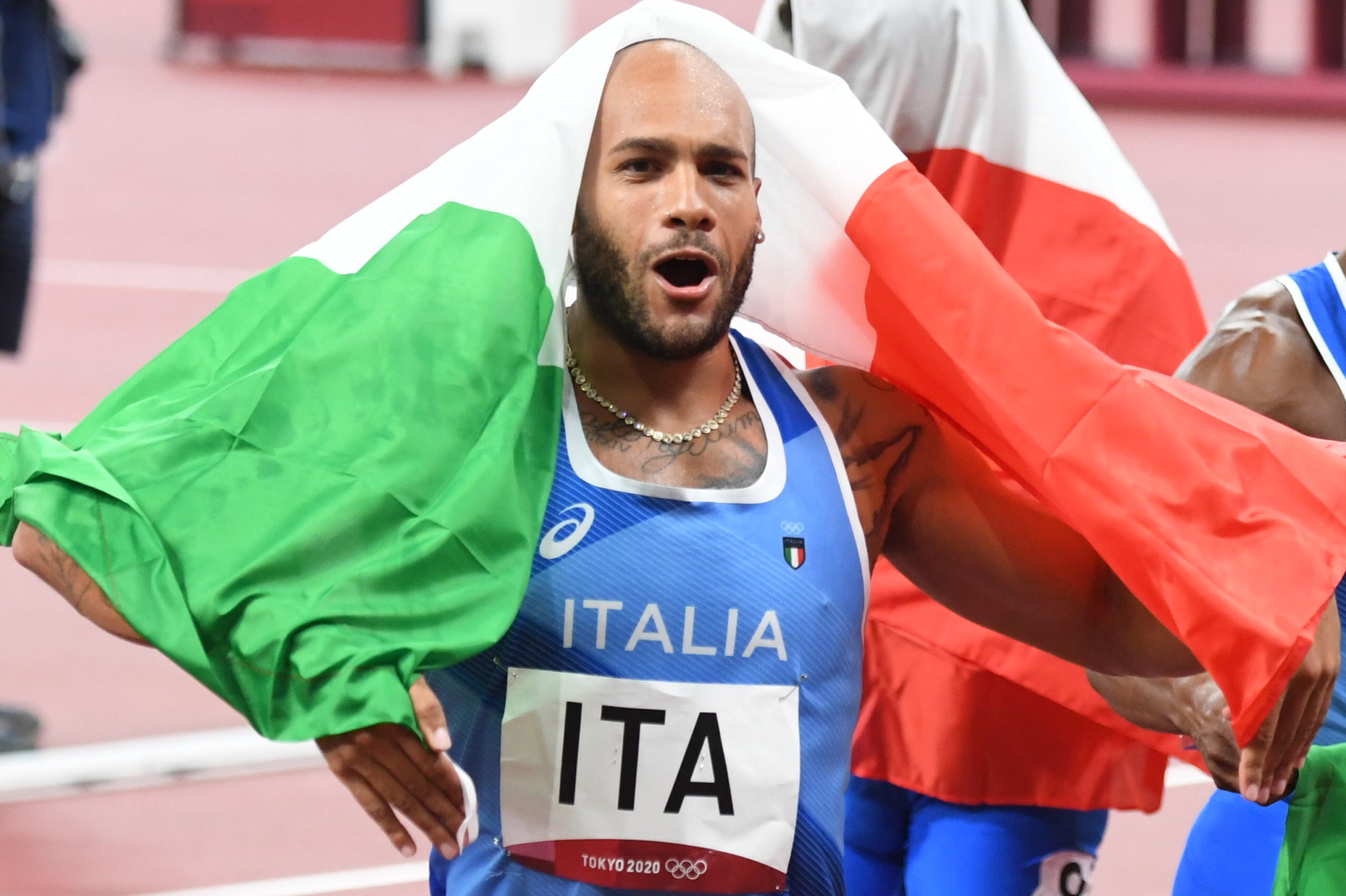 El atleta italiano Marcell Jacobs, flamante campeón olímpico de 100 metros lisos. EFE.