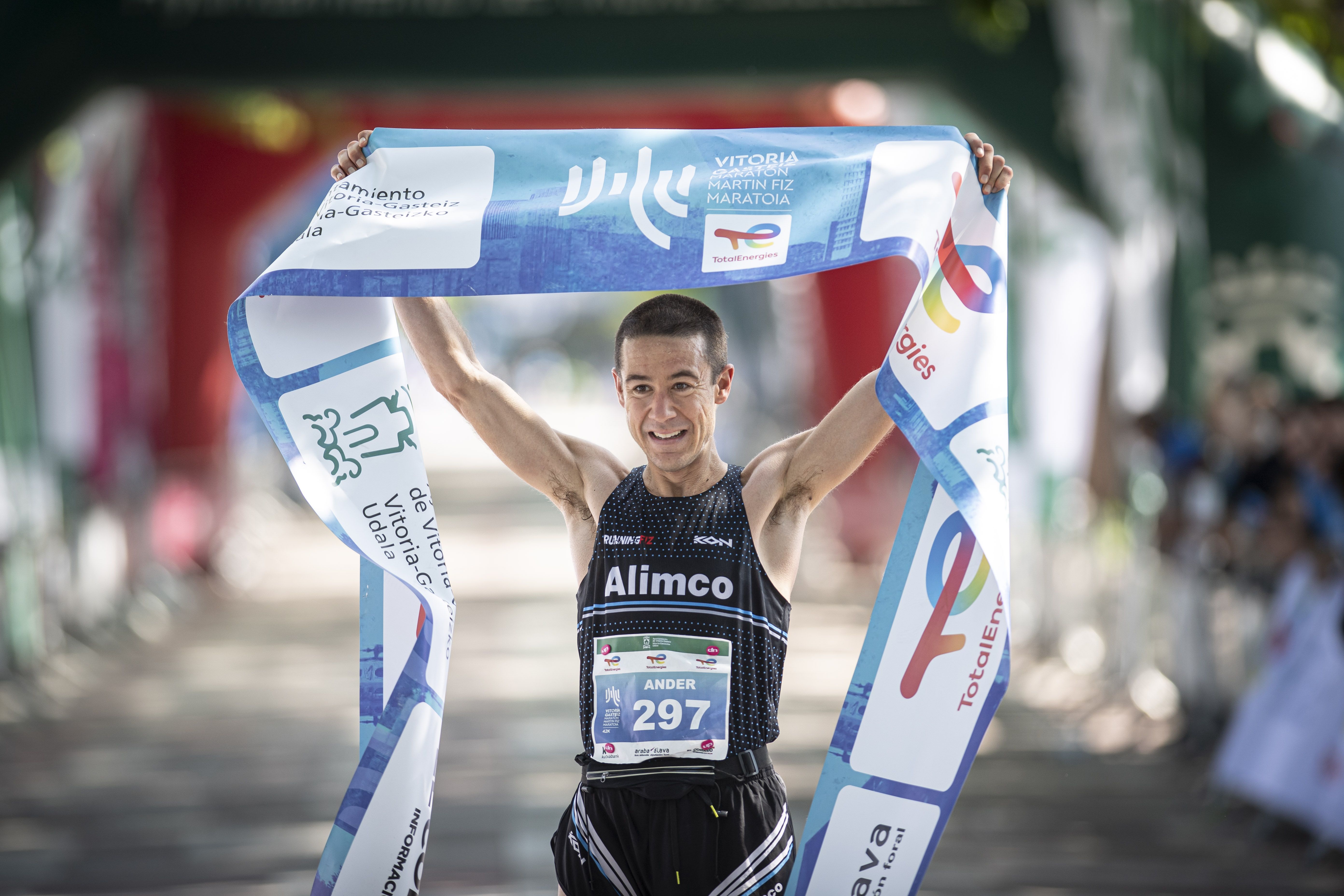 Las mejores fotos del TotalEnergies Maratón Vitoria Gasteiz Martín Fiz D513209