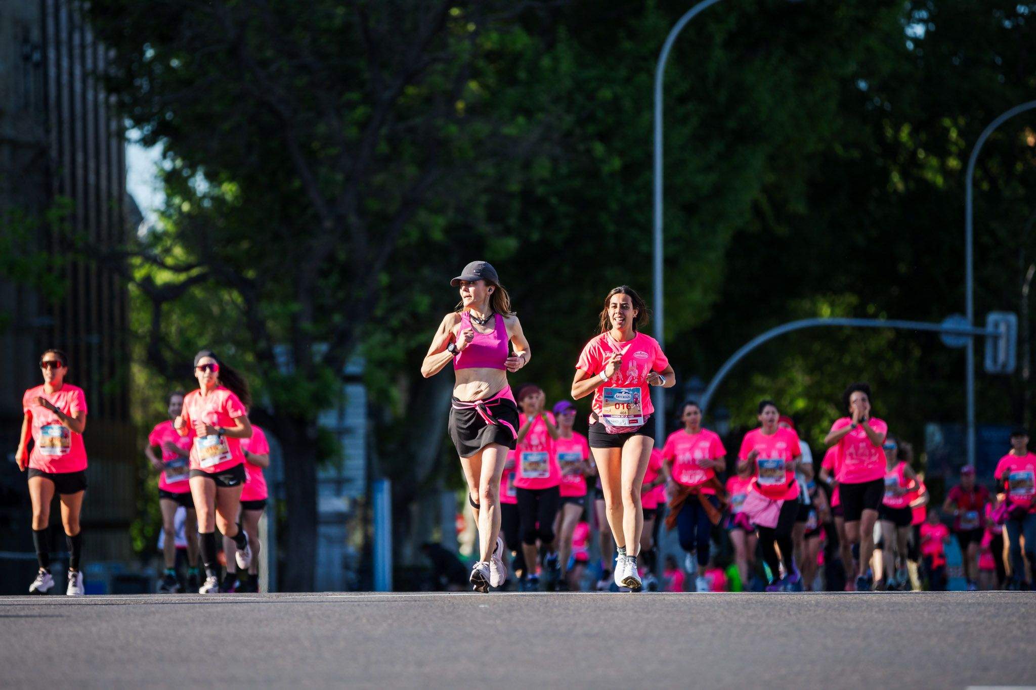 Las 50 fotos más espectaculares de la Carrera de la Mujer de Madrid 10