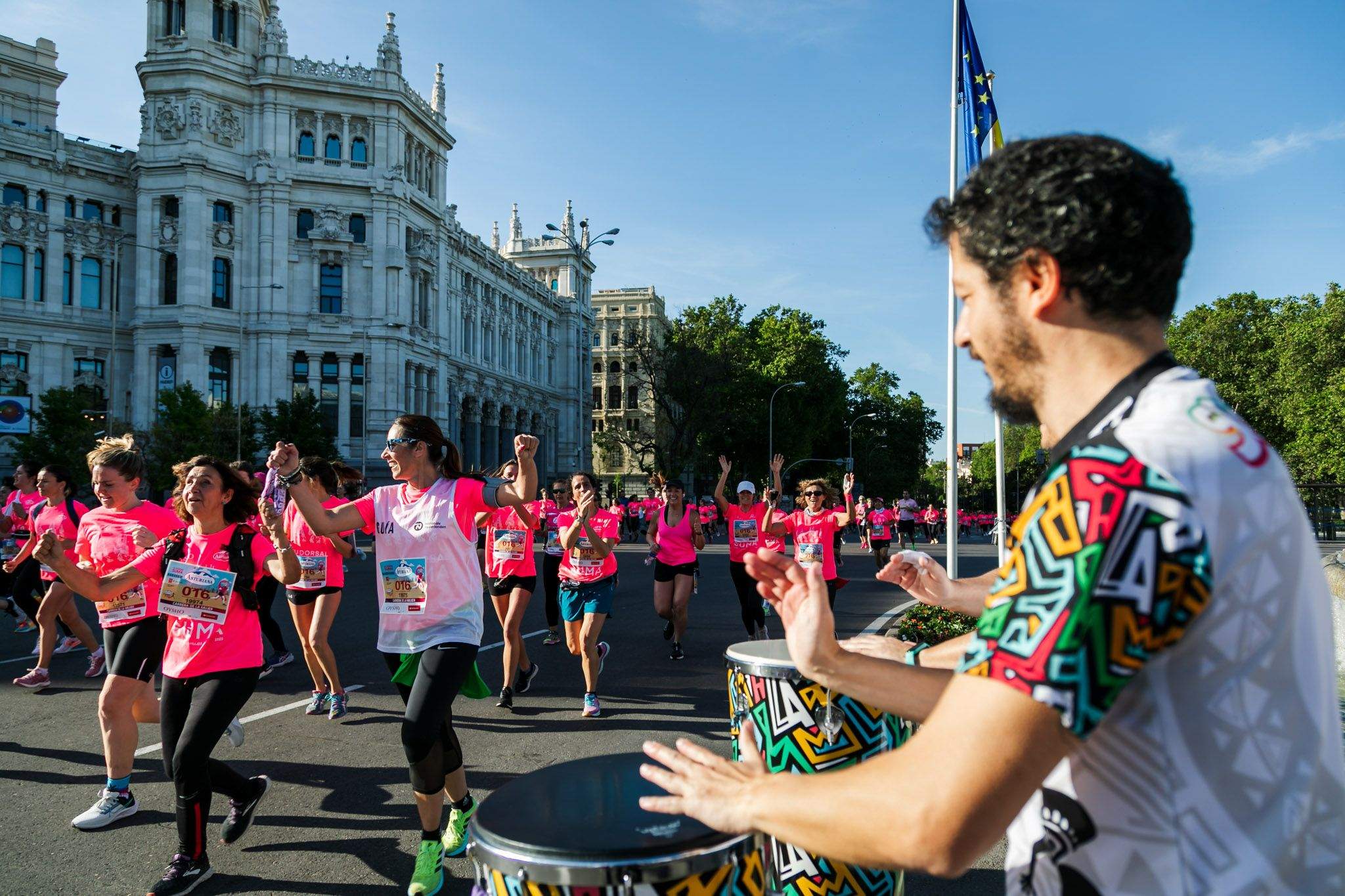 Las 50 fotos más espectaculares de la Carrera de la Mujer de Madrid 14